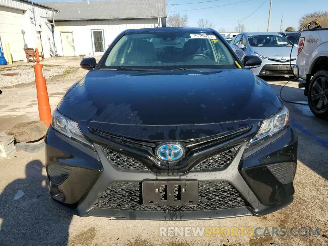 5 fotografías del automóvil dañado 4T1B21HKXKU521328 TOYOTA CAMRY 2019