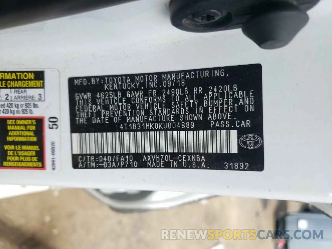 10 fotografías del automóvil dañado 4T1B31HK0KU004889 TOYOTA CAMRY 2019
