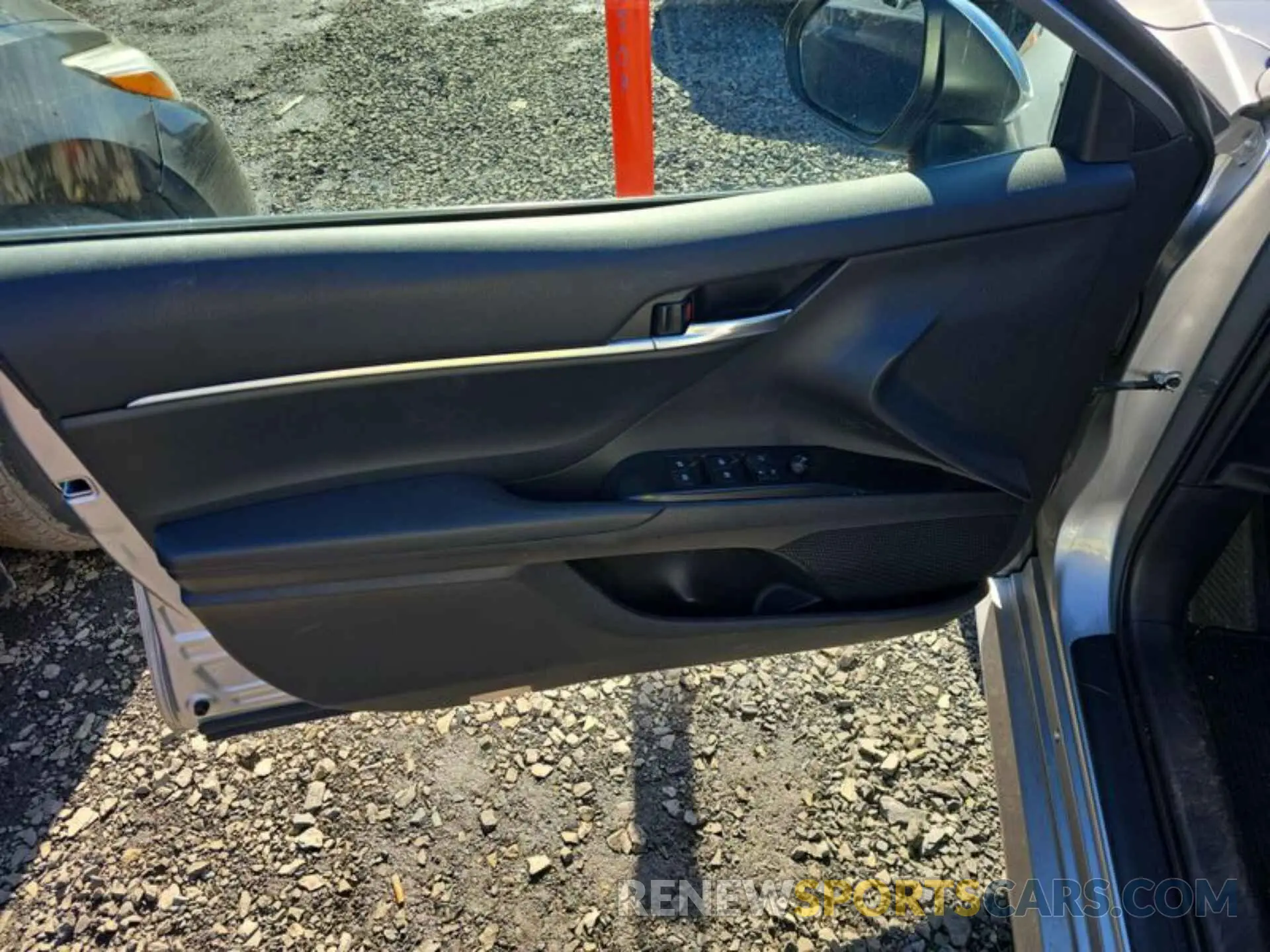 18 fotografías del automóvil dañado 4T1B31HK2KU509977 TOYOTA CAMRY 2019