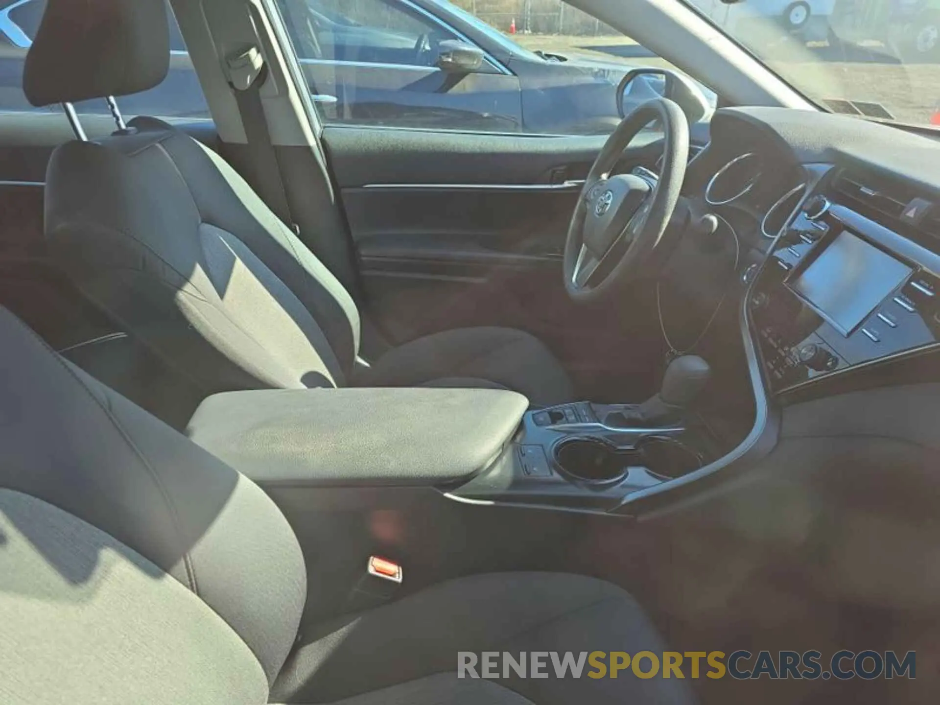 7 fotografías del automóvil dañado 4T1B31HK2KU509977 TOYOTA CAMRY 2019