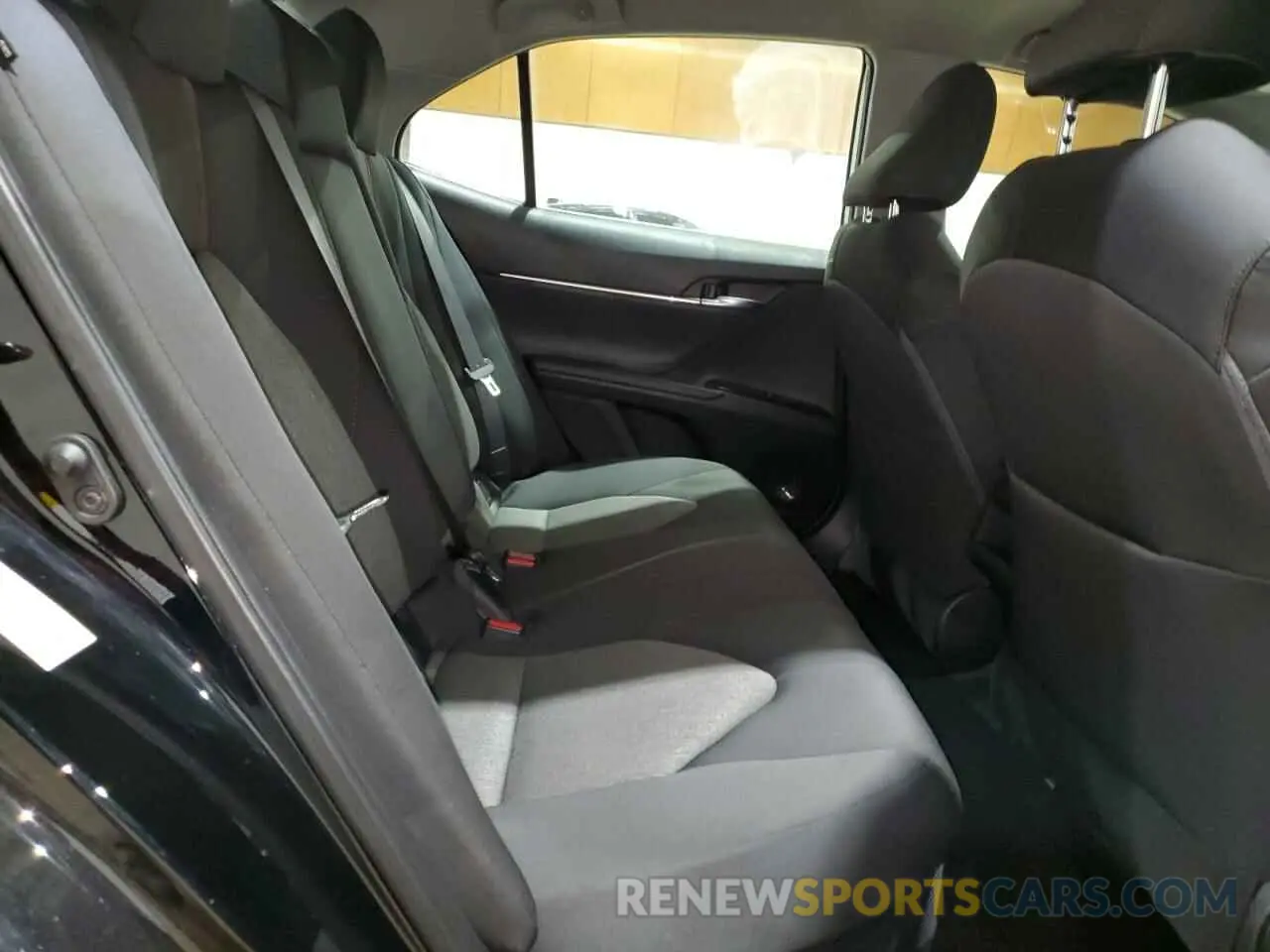 10 fotografías del automóvil dañado 4T1B31HK2KU511373 TOYOTA CAMRY 2019
