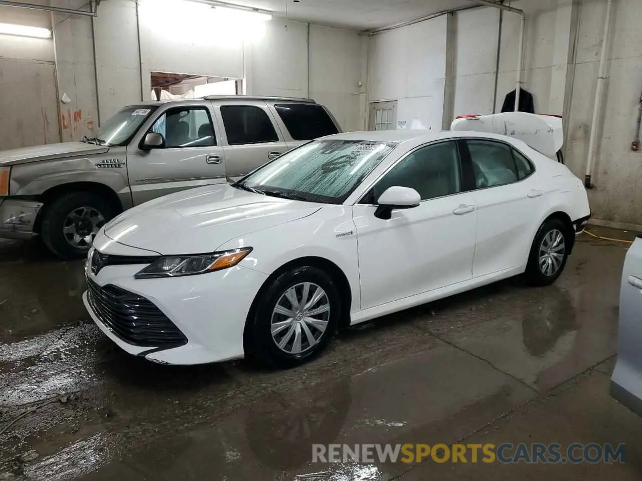 1 fotografías del automóvil dañado 4T1B31HK3KU004904 TOYOTA CAMRY 2019