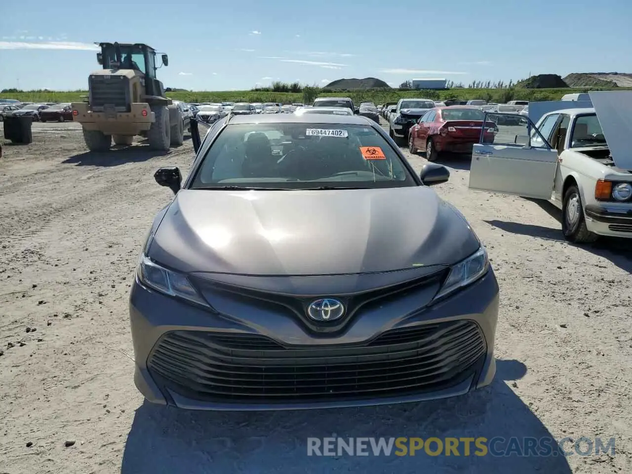 5 fotografías del automóvil dañado 4T1B31HK3KU512077 TOYOTA CAMRY 2019