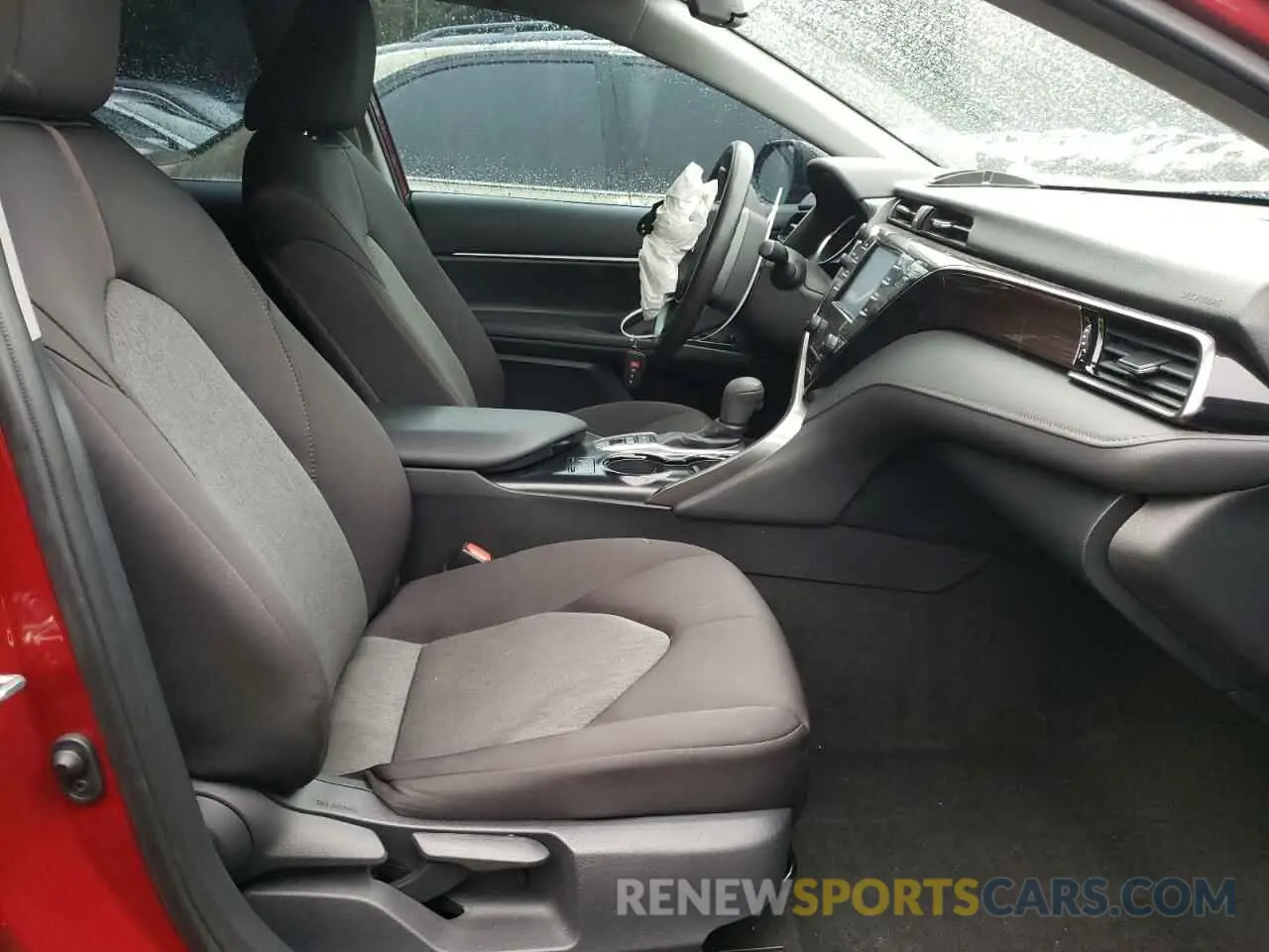 5 fotografías del automóvil dañado 4T1B31HK3KU515710 TOYOTA CAMRY 2019
