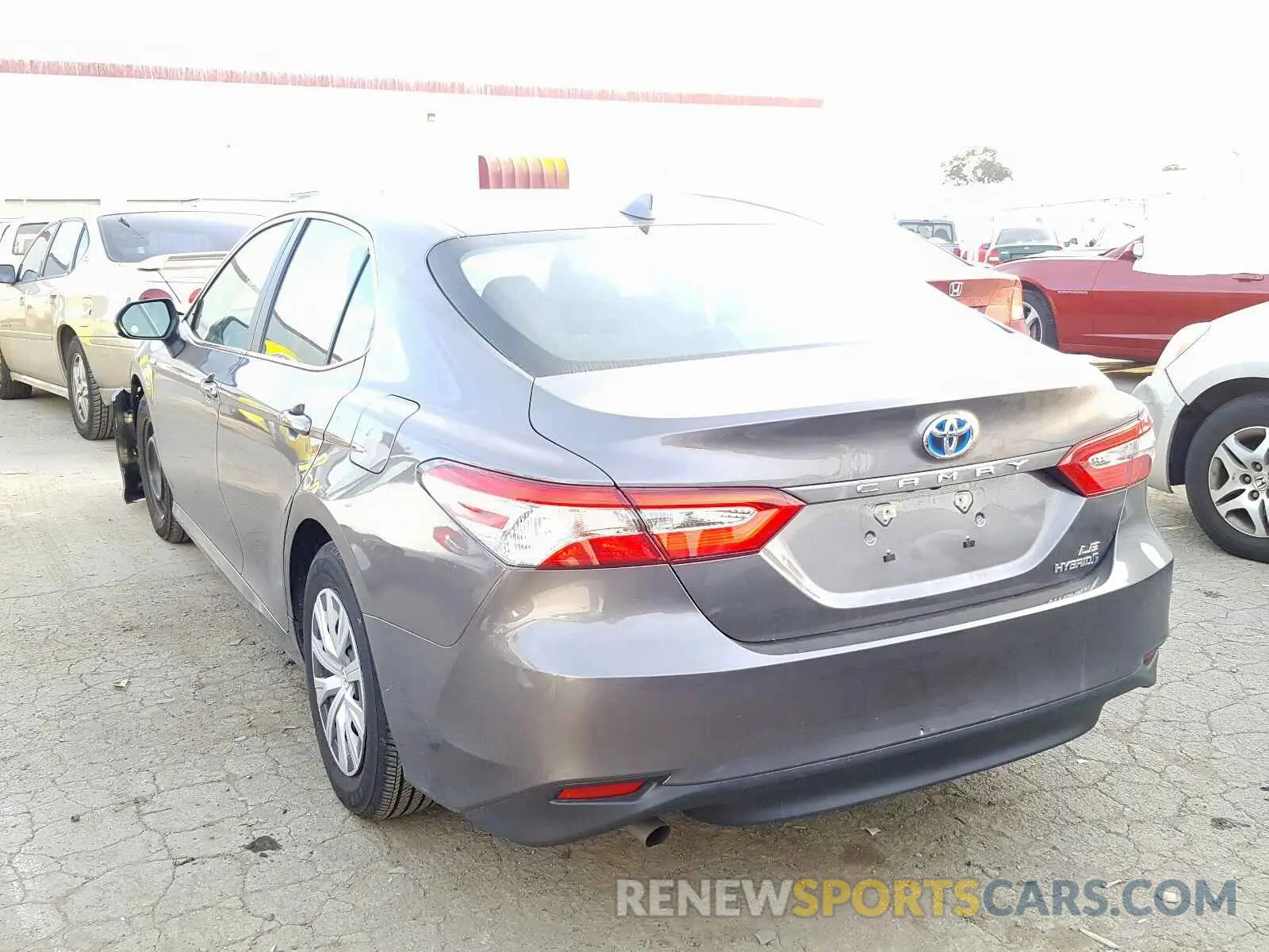 3 fotografías del automóvil dañado 4T1B31HK4KU006970 TOYOTA CAMRY 2019