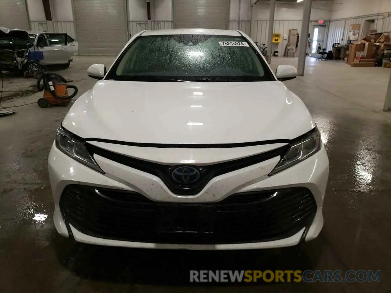 5 fotografías del automóvil dañado 4T1B31HK4KU515733 TOYOTA CAMRY 2019