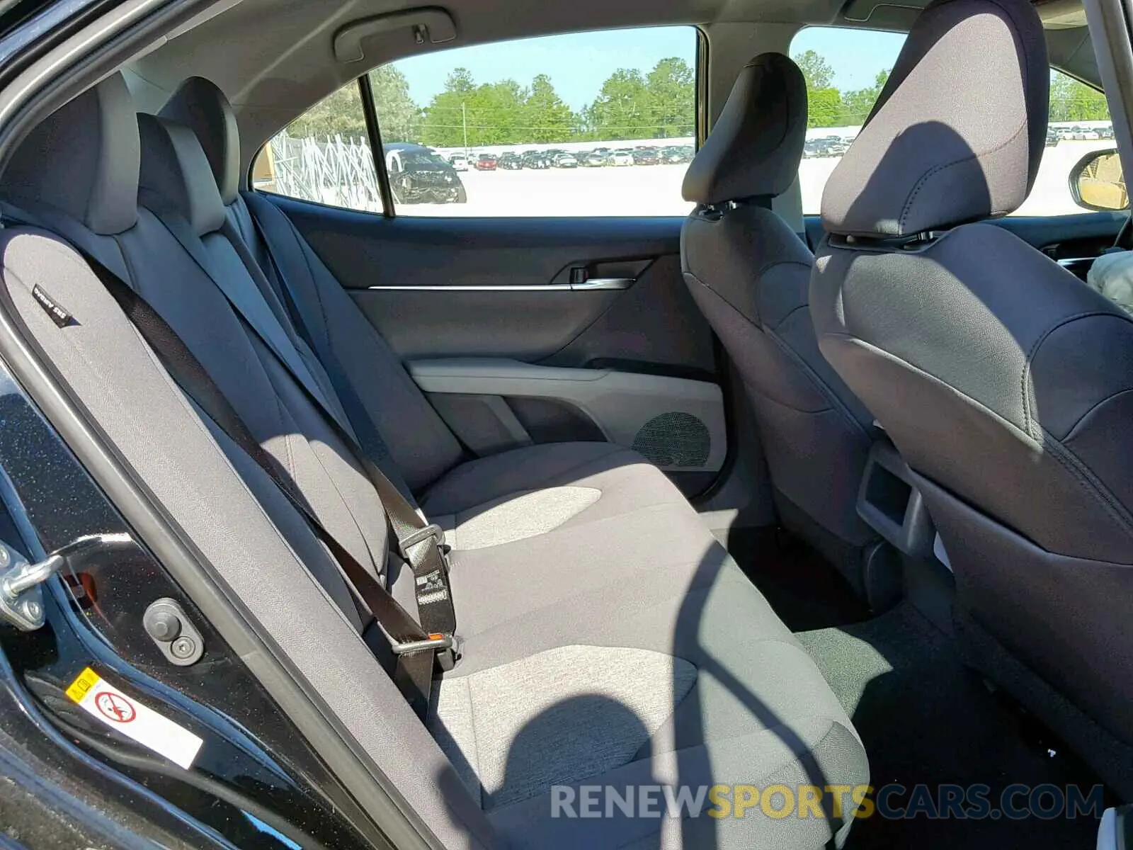 6 fotografías del automóvil dañado 4T1B31HK5KU511741 TOYOTA CAMRY 2019