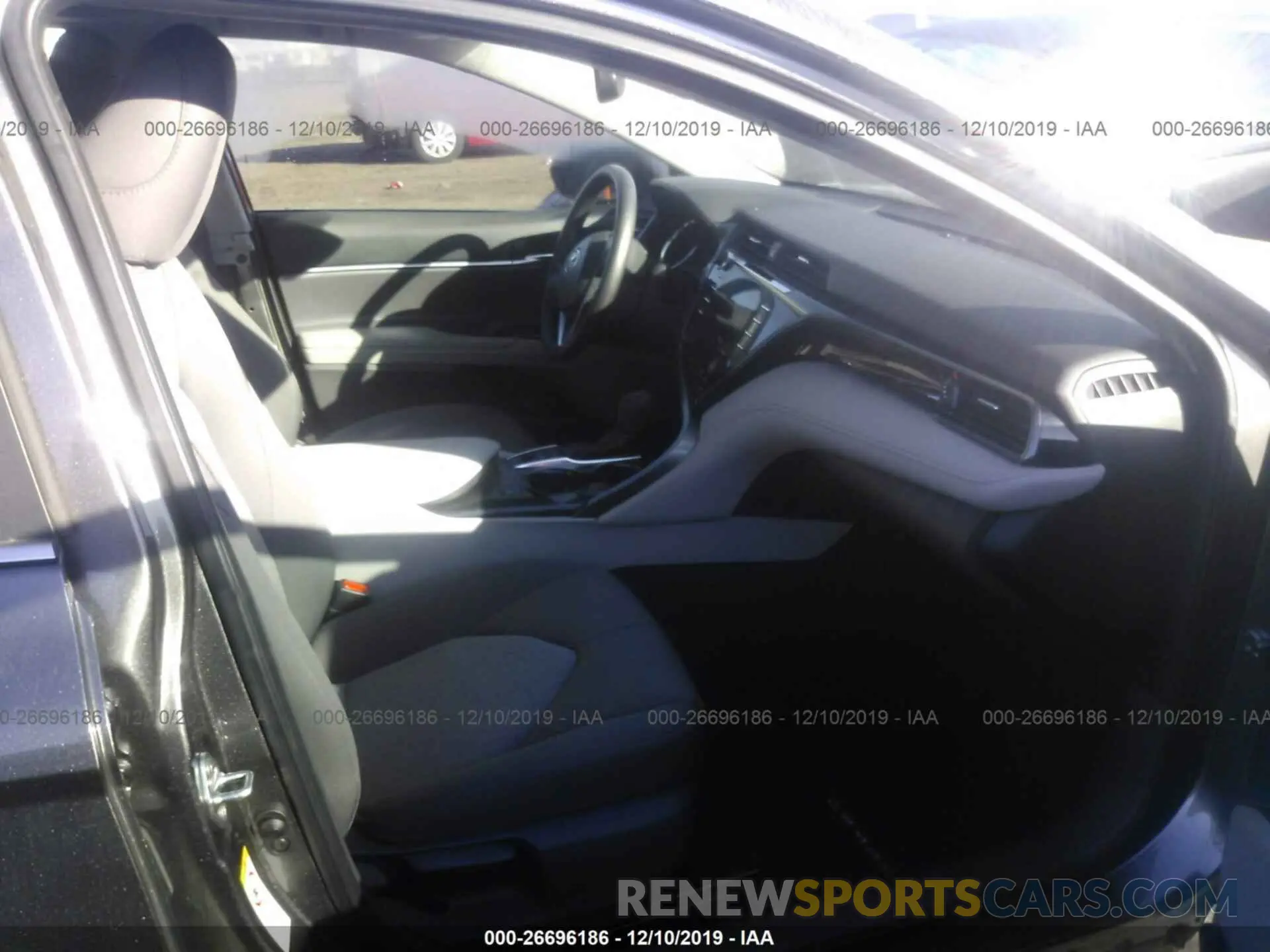 5 fotografías del automóvil dañado 4T1B31HK5KU512291 TOYOTA CAMRY 2019