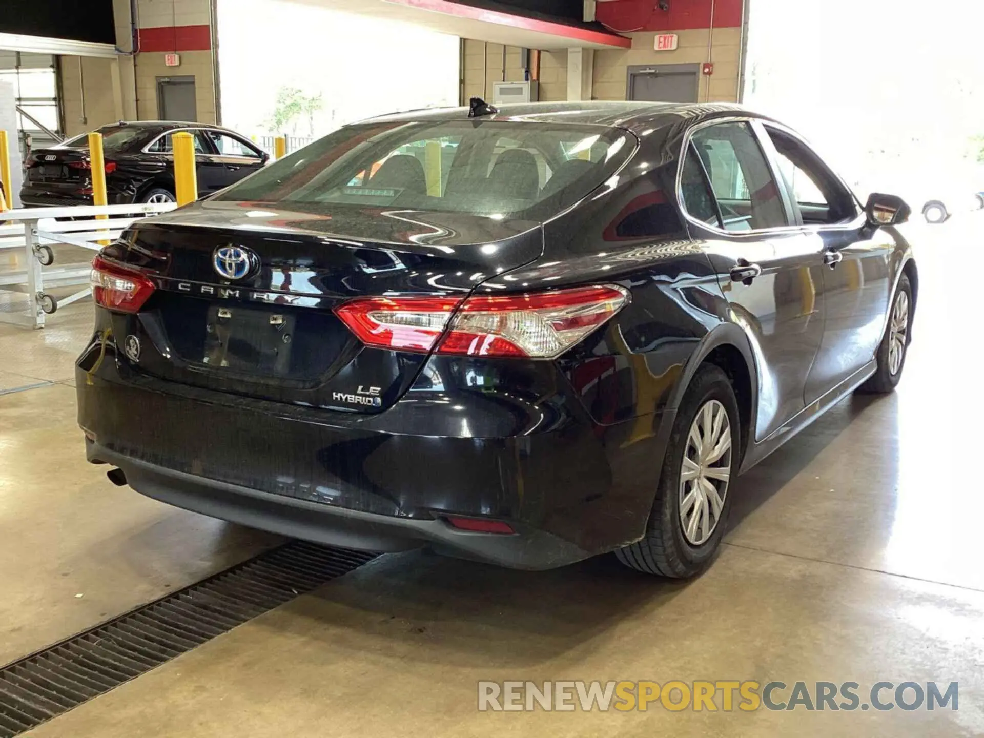32 fotografías del automóvil dañado 4T1B31HK7KU511661 TOYOTA CAMRY 2019