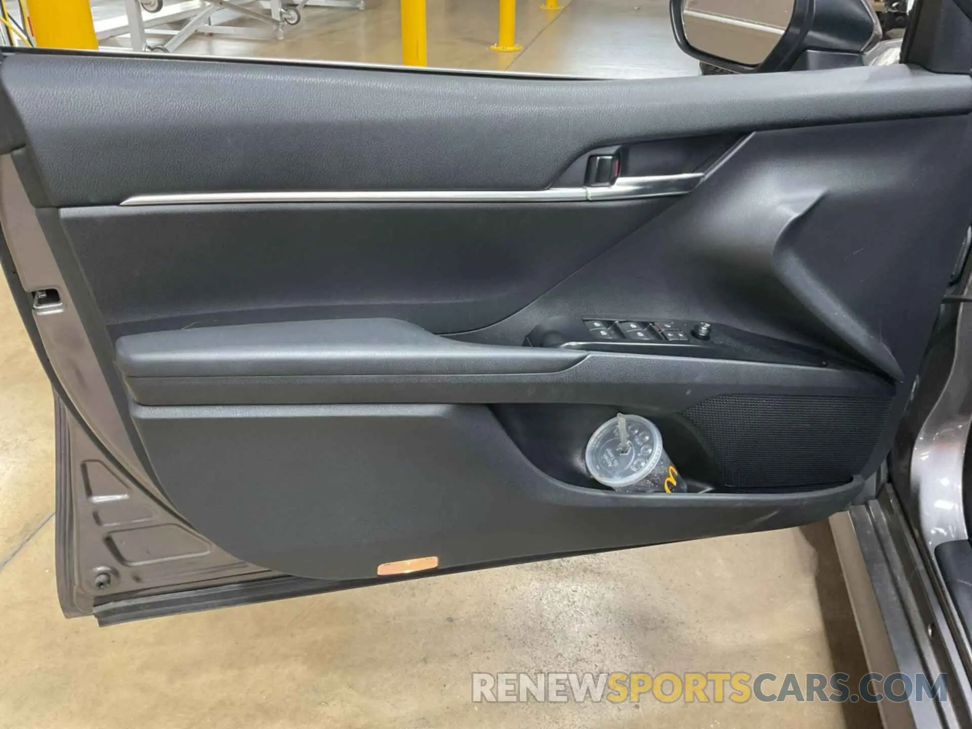 19 fotografías del automóvil dañado 4T1B31HK7KU511742 TOYOTA CAMRY 2019