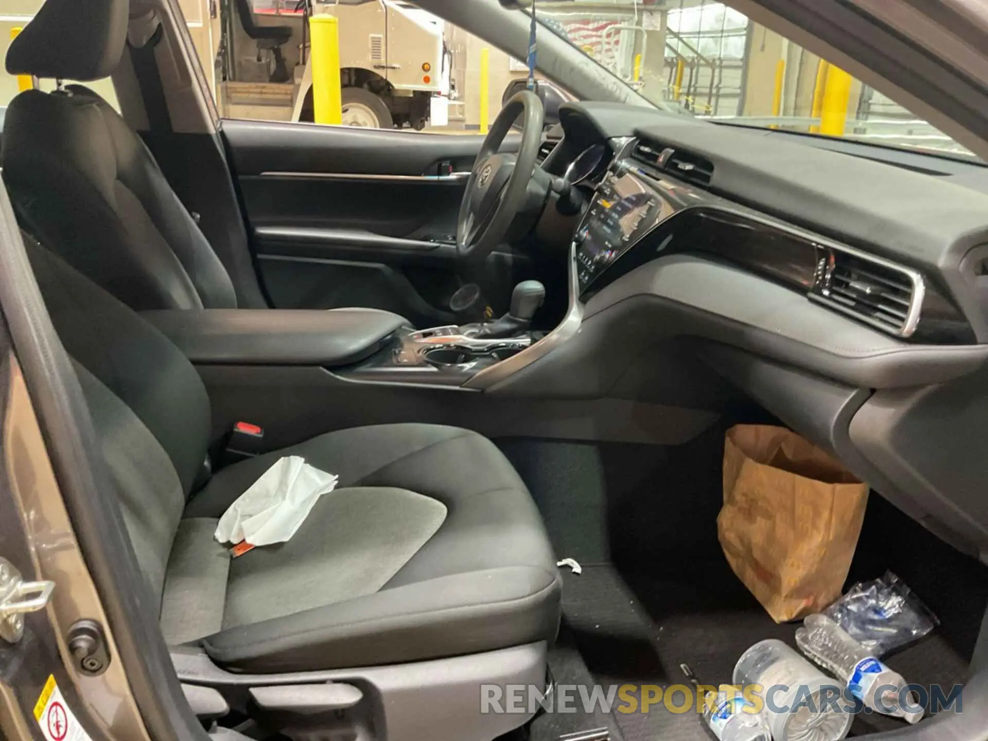 30 fotografías del automóvil dañado 4T1B31HK7KU511742 TOYOTA CAMRY 2019