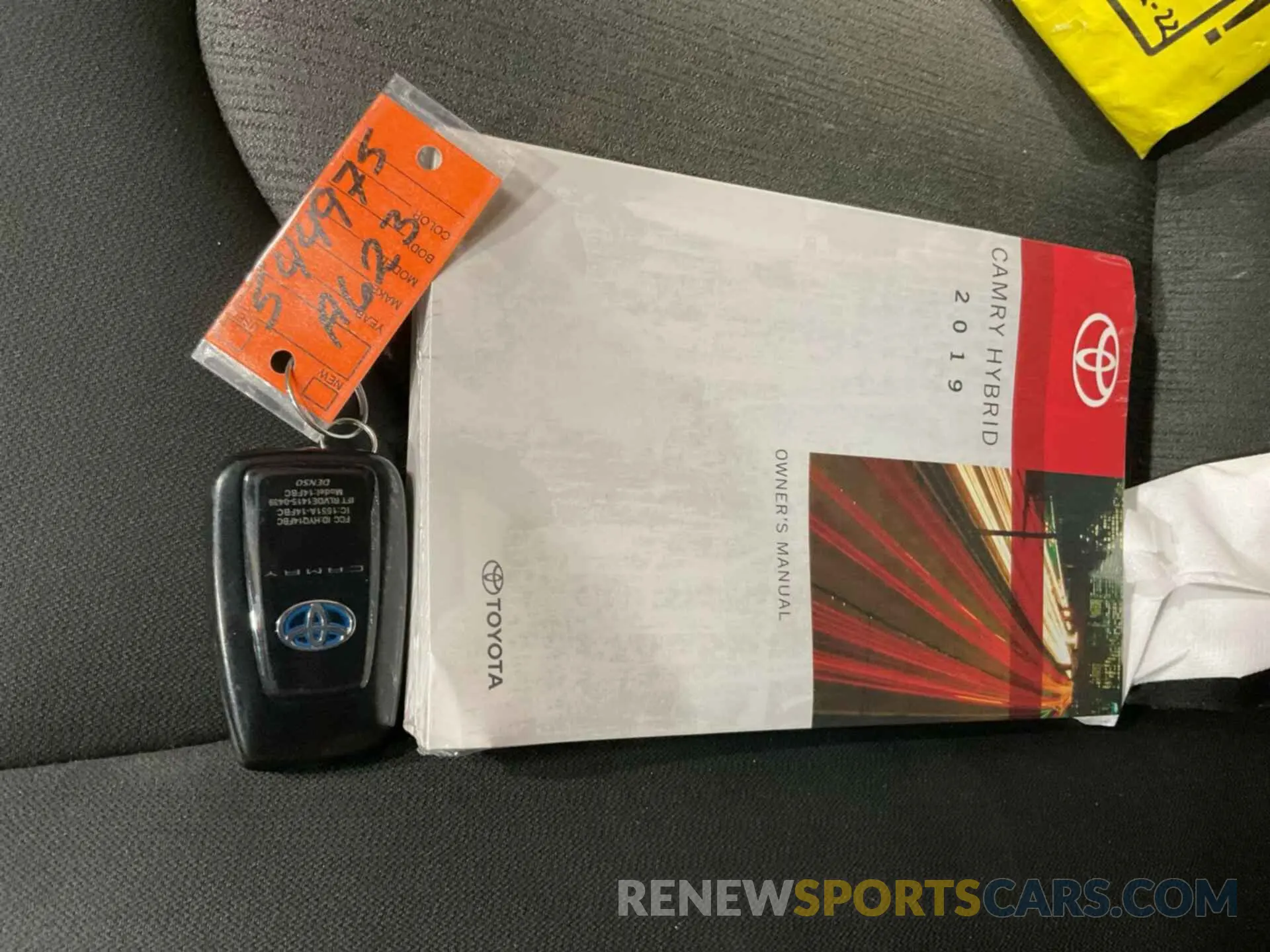 33 fotografías del automóvil dañado 4T1B31HK7KU511742 TOYOTA CAMRY 2019