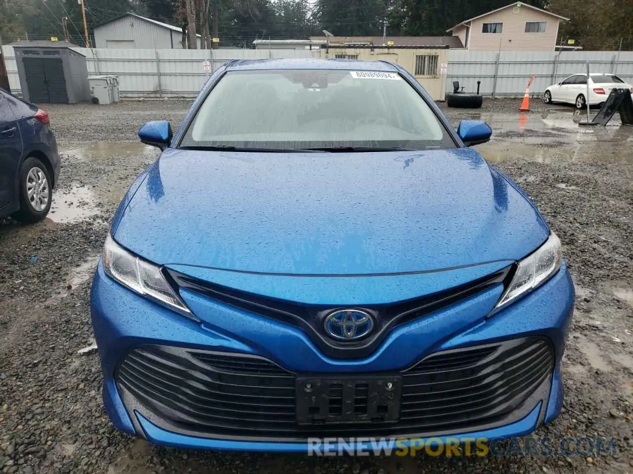 5 fotografías del automóvil dañado 4T1B31HK8KU008253 TOYOTA CAMRY 2019