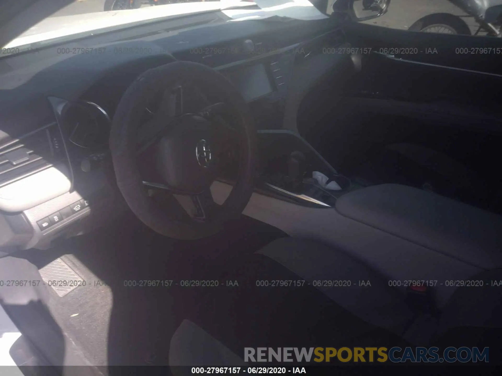 5 fotografías del automóvil dañado 4T1B31HK8KU511460 TOYOTA CAMRY 2019
