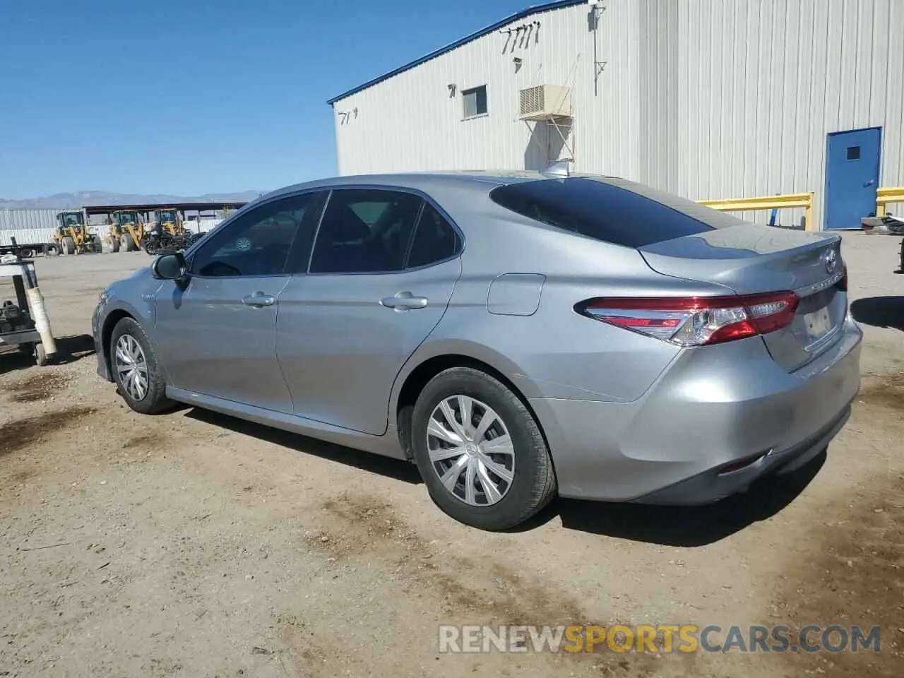 2 fotografías del automóvil dañado 4T1B31HK9KU006544 TOYOTA CAMRY 2019