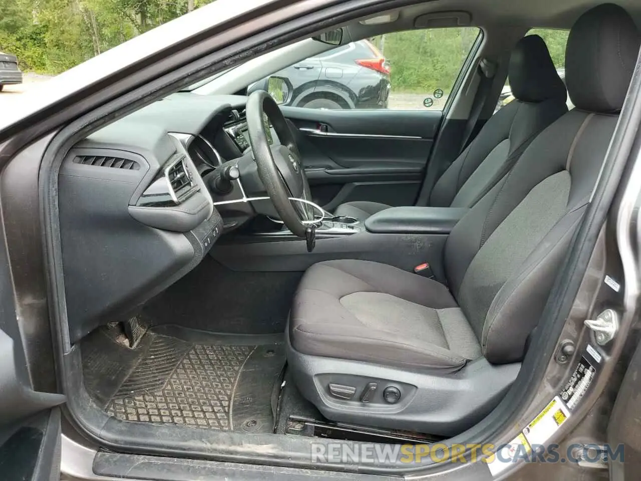 7 fotografías del automóvil dañado 4T1B31HK9KU509670 TOYOTA CAMRY 2019