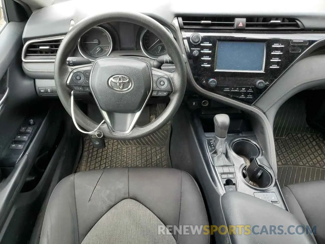 8 fotografías del automóvil dañado 4T1B31HK9KU509670 TOYOTA CAMRY 2019