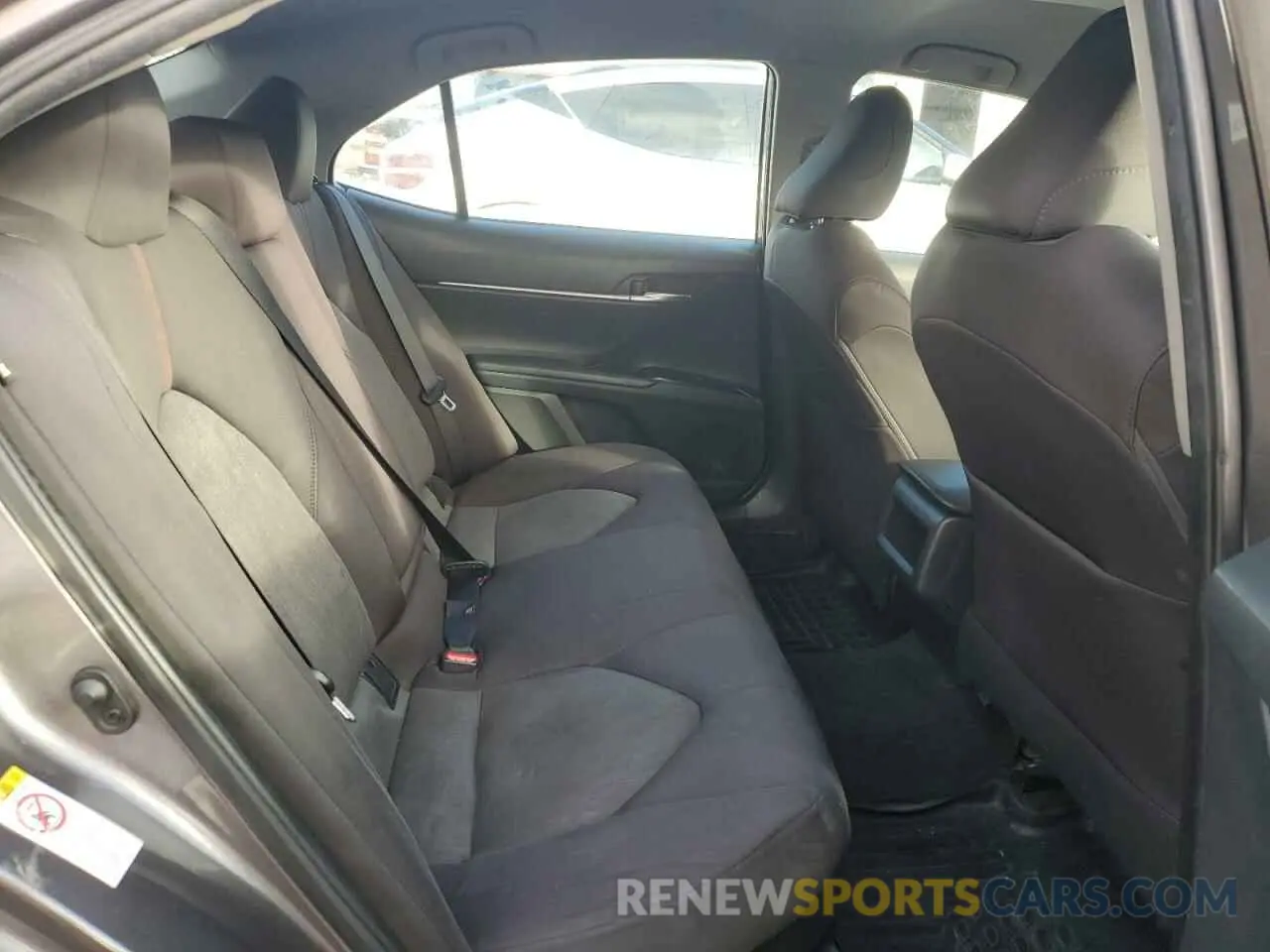 10 fotografías del automóvil dañado 4T1B31HK9KU513282 TOYOTA CAMRY 2019