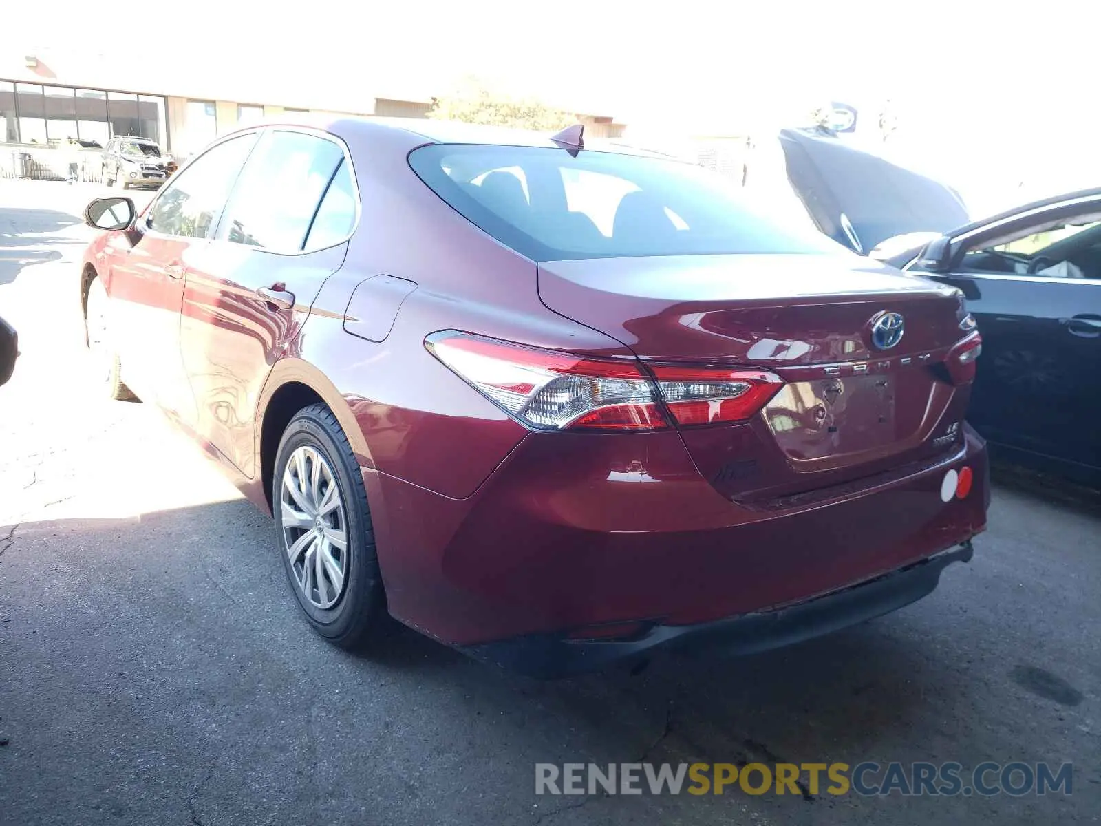 3 fotografías del automóvil dañado 4T1B31HK9KU515856 TOYOTA CAMRY 2019
