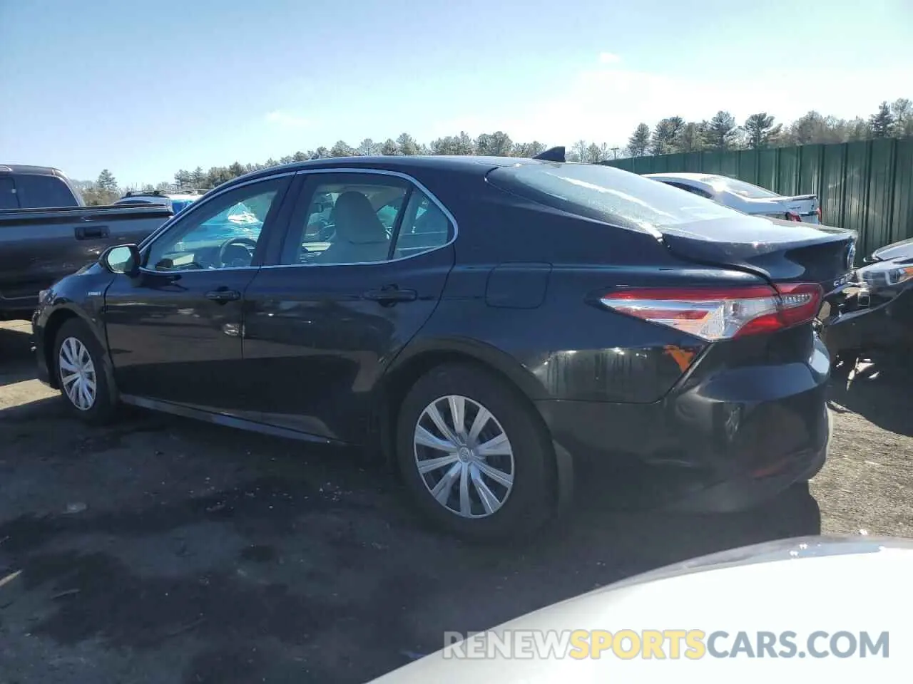 2 fotografías del automóvil dañado 4T1B31HKXKU509337 TOYOTA CAMRY 2019