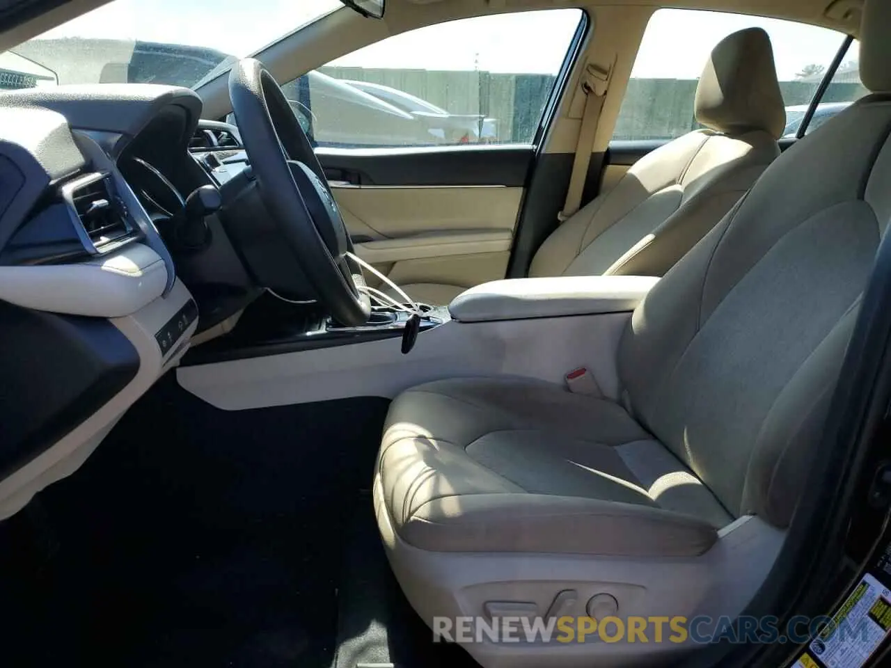7 fotografías del automóvil dañado 4T1B31HKXKU509337 TOYOTA CAMRY 2019