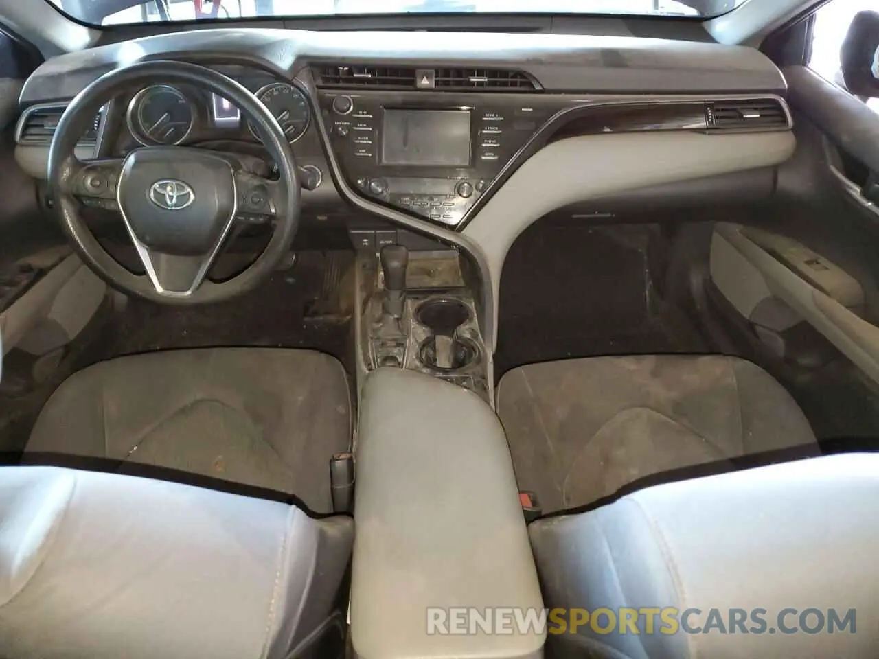 8 fotografías del automóvil dañado 4T1B31HKXKU509371 TOYOTA CAMRY 2019