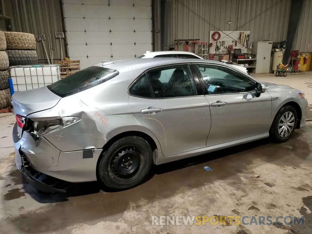 3 fotografías del automóvil dañado 4T1B31HKXKU514814 TOYOTA CAMRY 2019