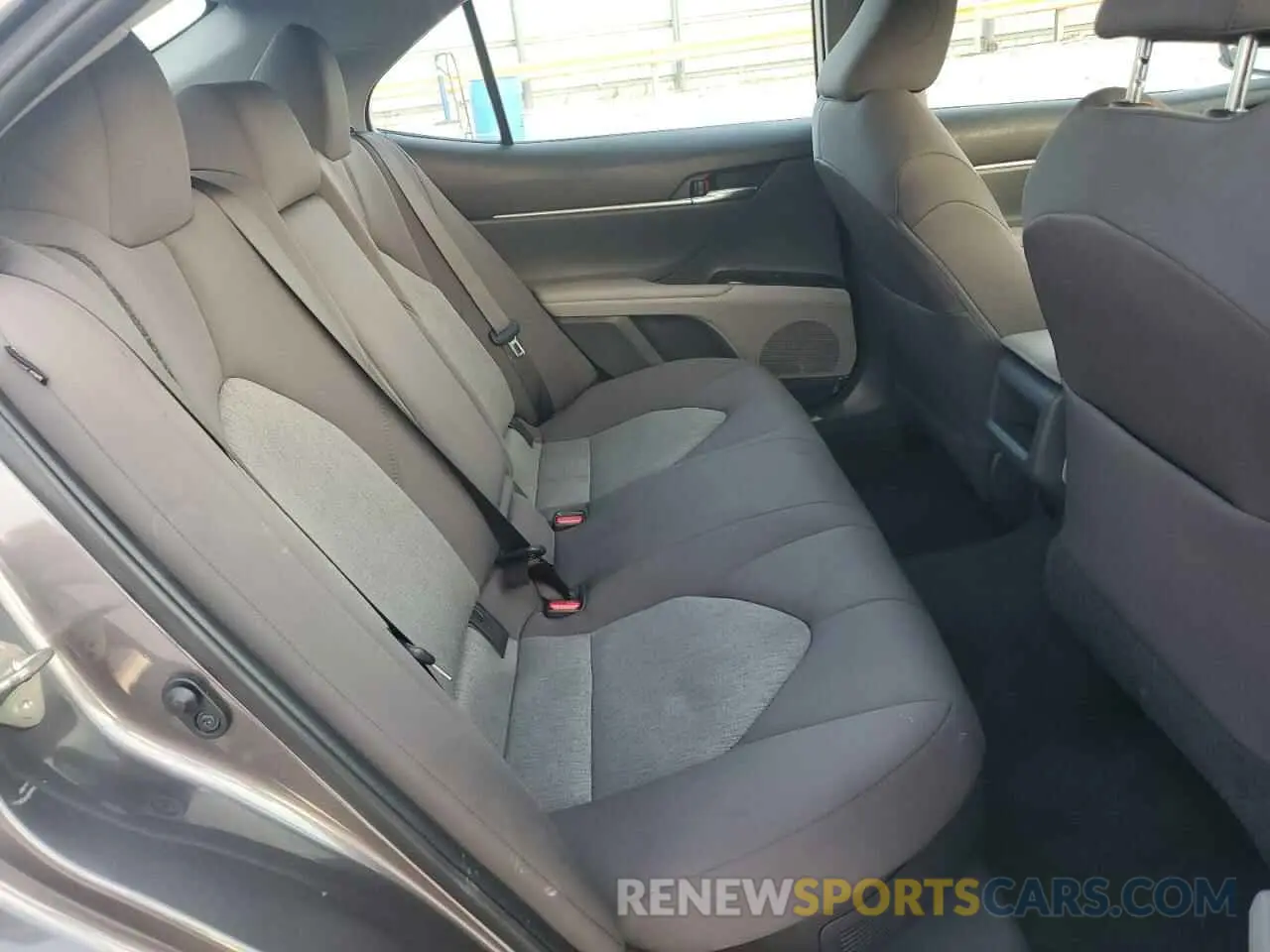 10 fotografías del automóvil dañado 4T1B31HKXKU516918 TOYOTA CAMRY 2019