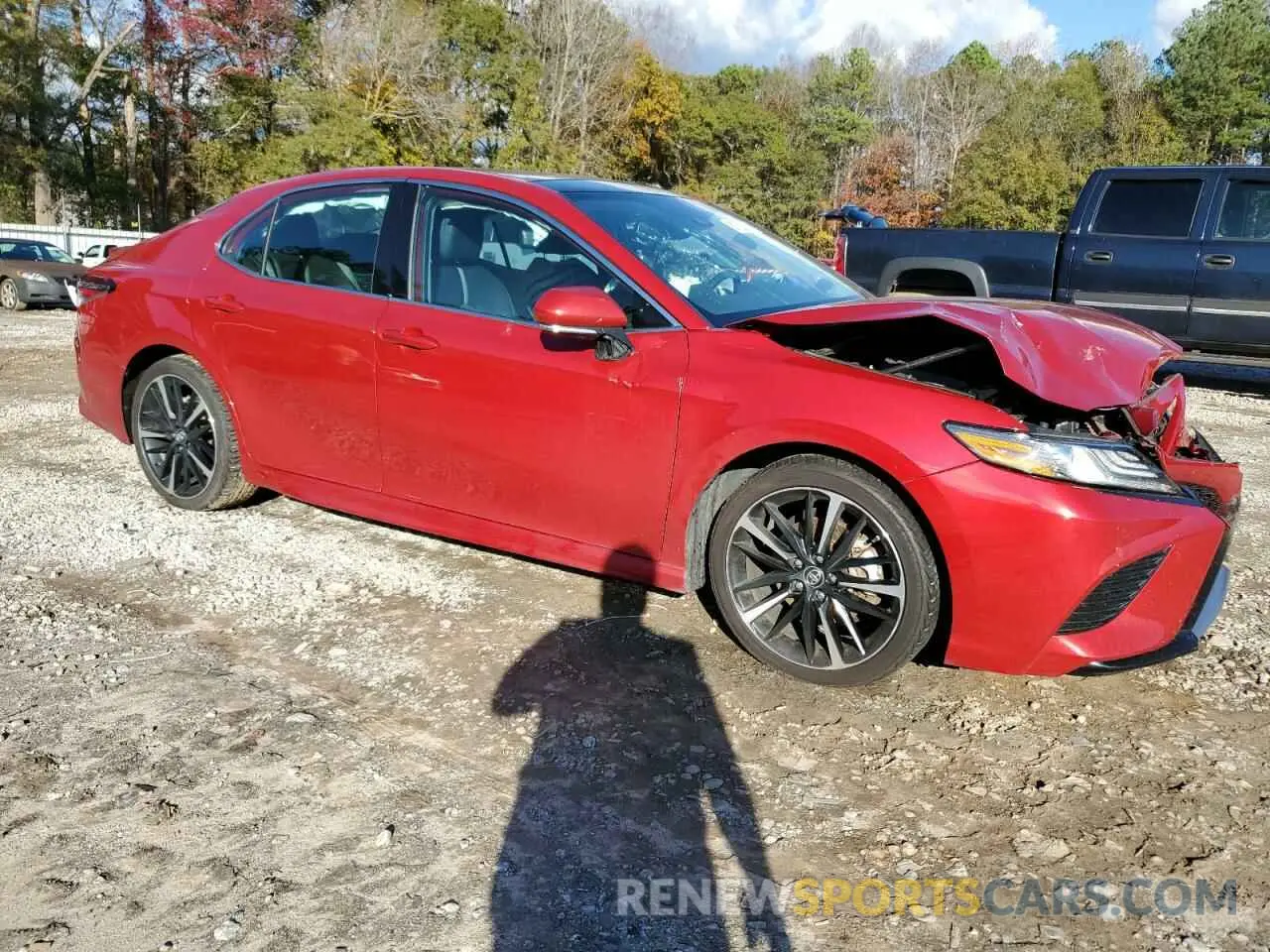 4 fotografías del automóvil dañado 4T1B61HK0KU161801 TOYOTA CAMRY 2019