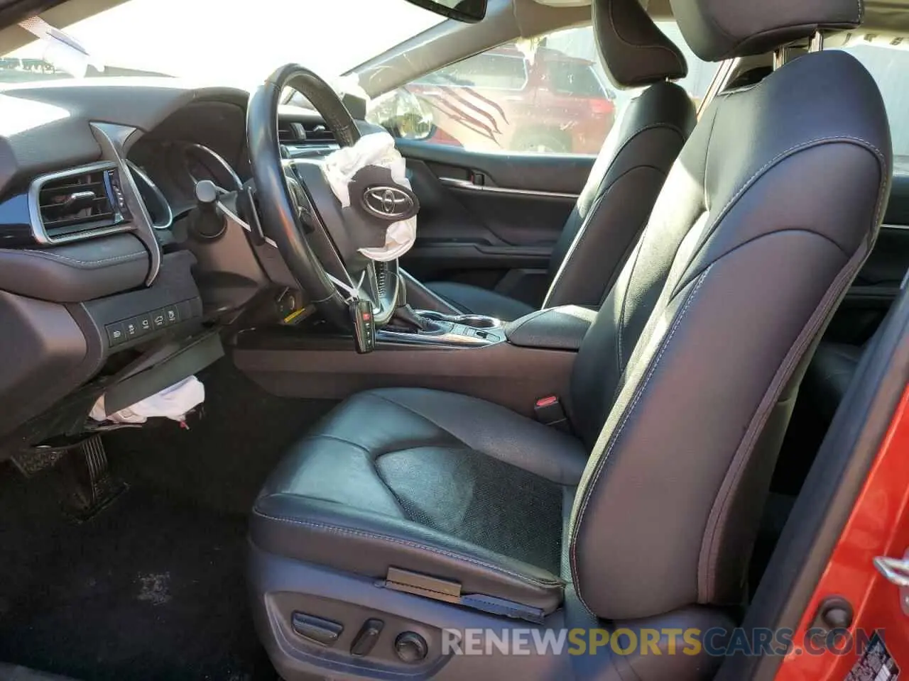 7 fotografías del automóvil dañado 4T1B61HK0KU161801 TOYOTA CAMRY 2019