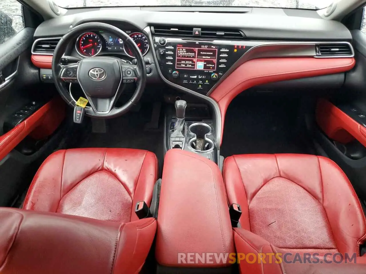 8 fotografías del automóvil dañado 4T1B61HK0KU246900 TOYOTA CAMRY 2019