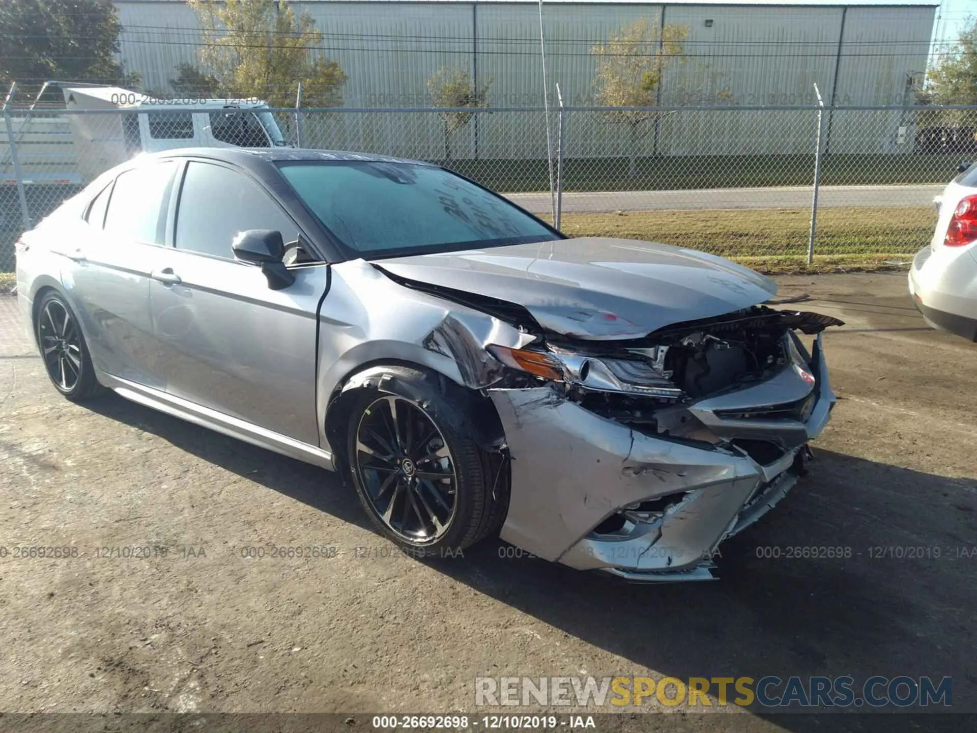 1 fotografías del automóvil dañado 4T1B61HK0KU253121 TOYOTA CAMRY 2019