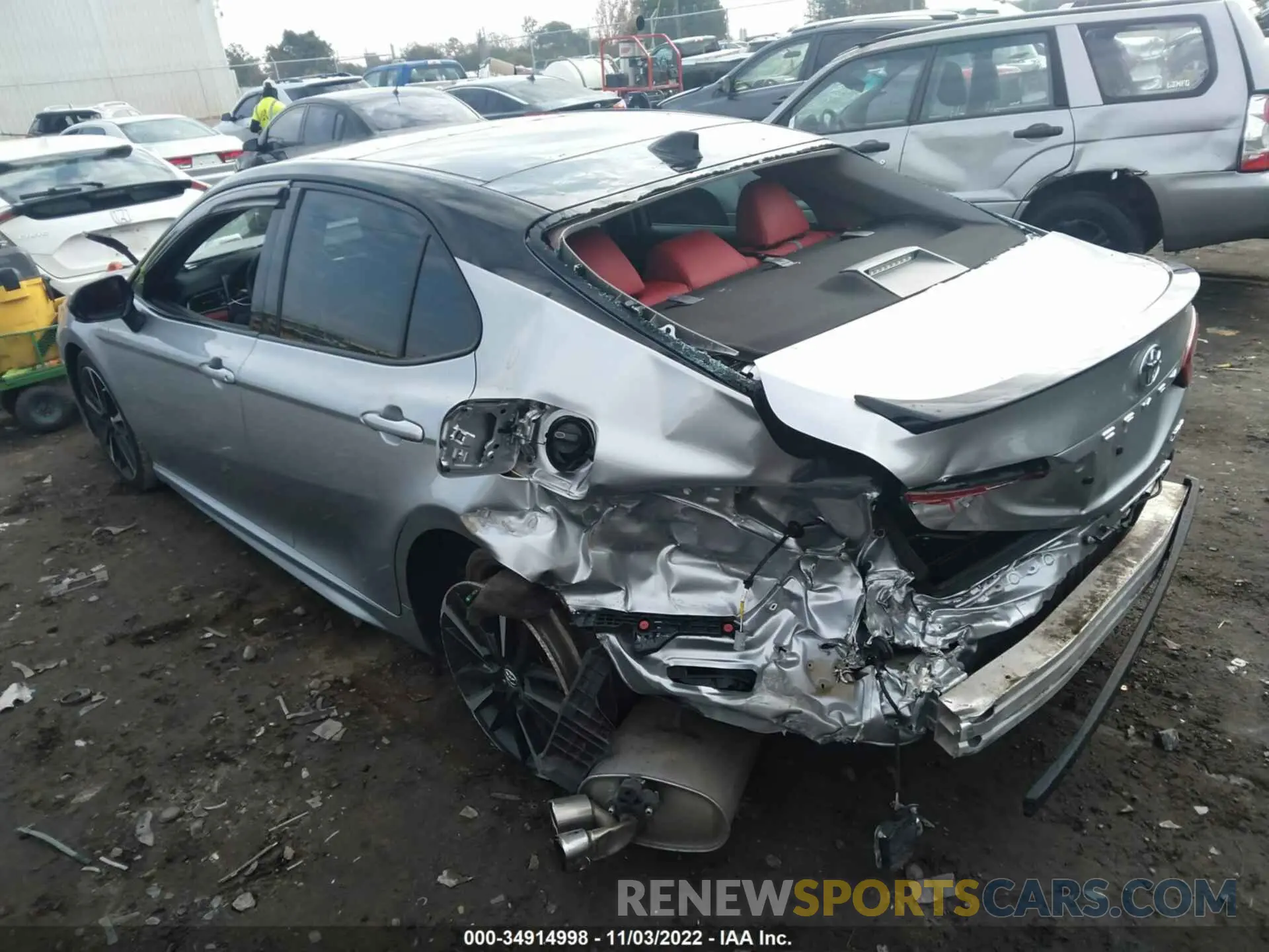 3 fotografías del automóvil dañado 4T1B61HK0KU287432 TOYOTA CAMRY 2019