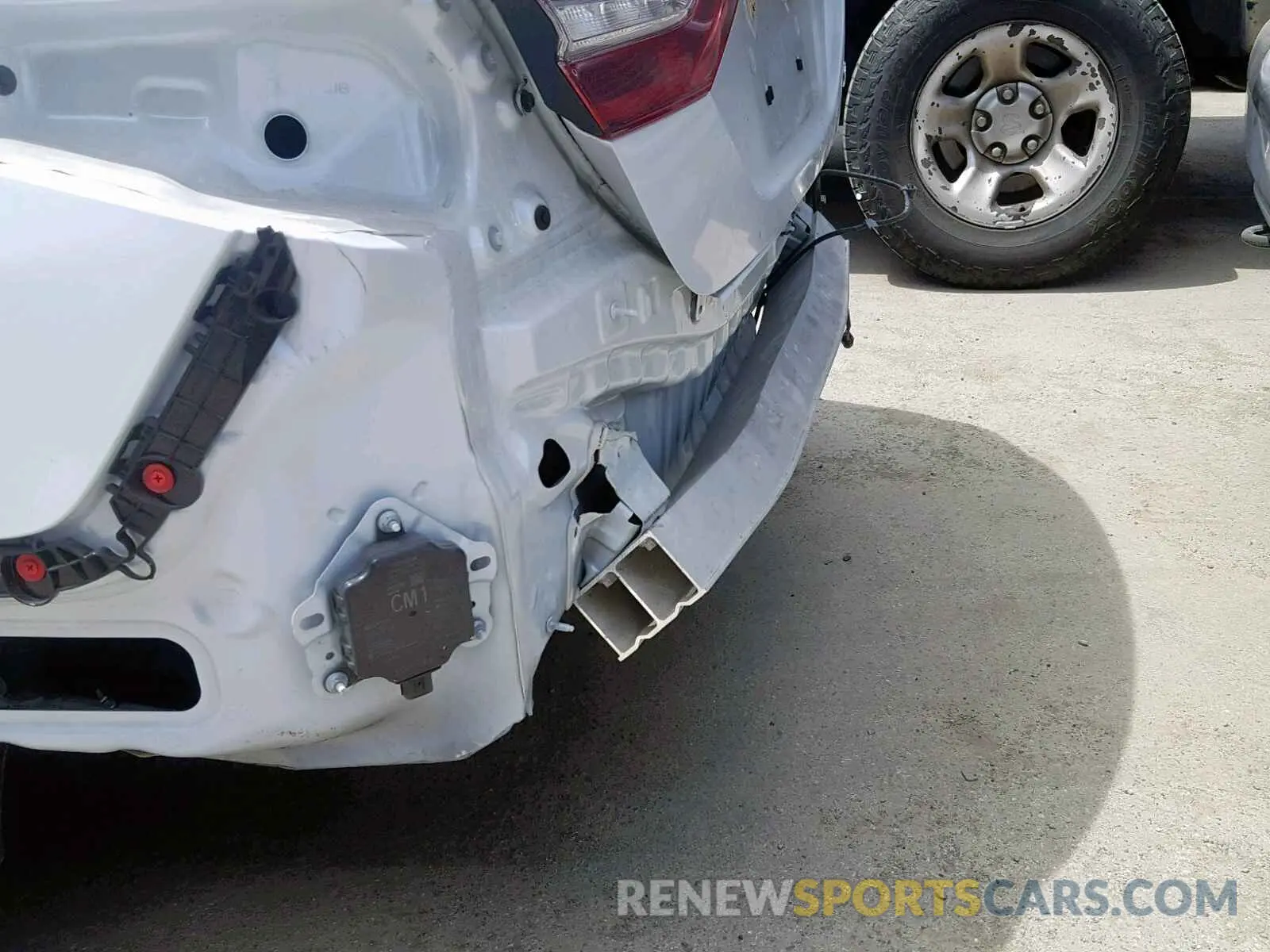 9 fotografías del automóvil dañado 4T1B61HK0KU701499 TOYOTA CAMRY 2019