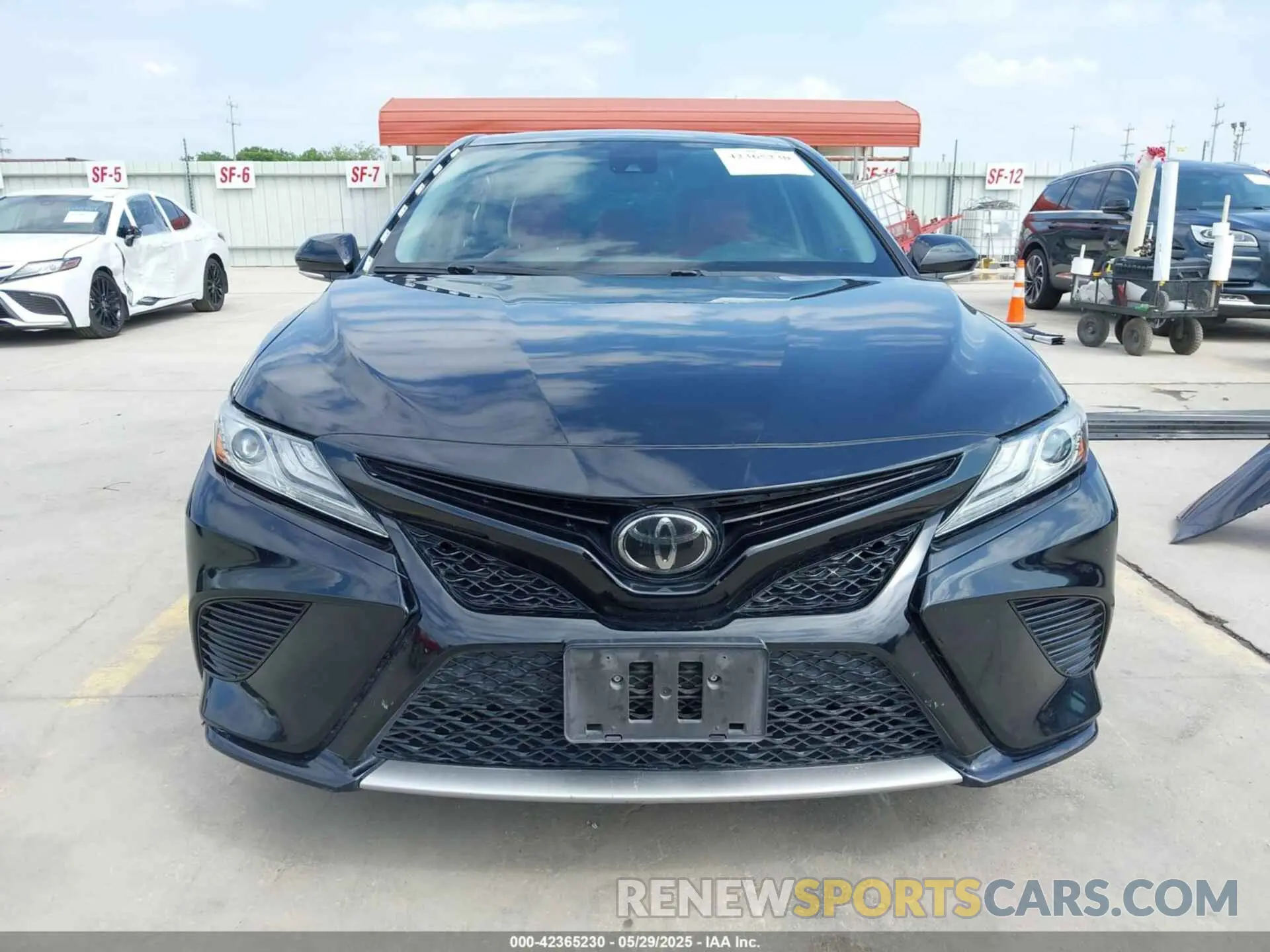 13 fotografías del automóvil dañado 4T1B61HK0KU766899 TOYOTA CAMRY 2019