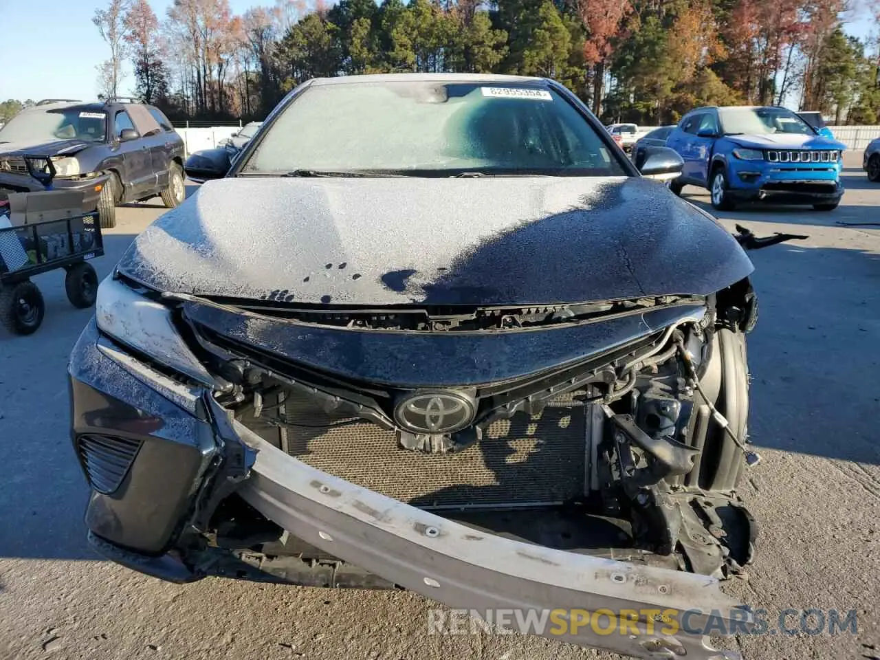 5 fotografías del automóvil dañado 4T1B61HK0KU818029 TOYOTA CAMRY 2019