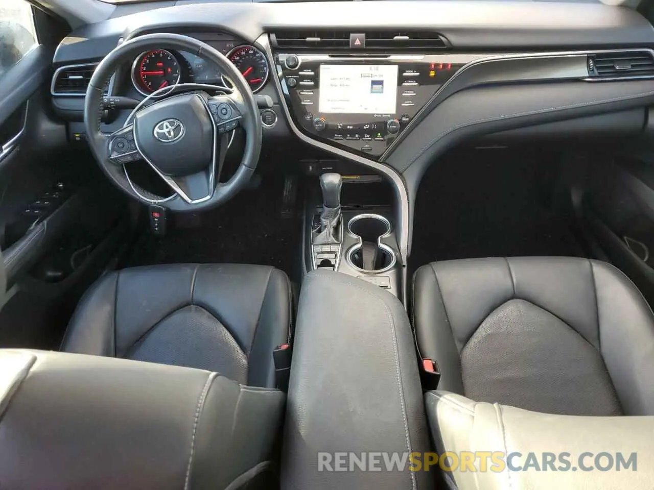 8 fotografías del automóvil dañado 4T1B61HK0KU818029 TOYOTA CAMRY 2019