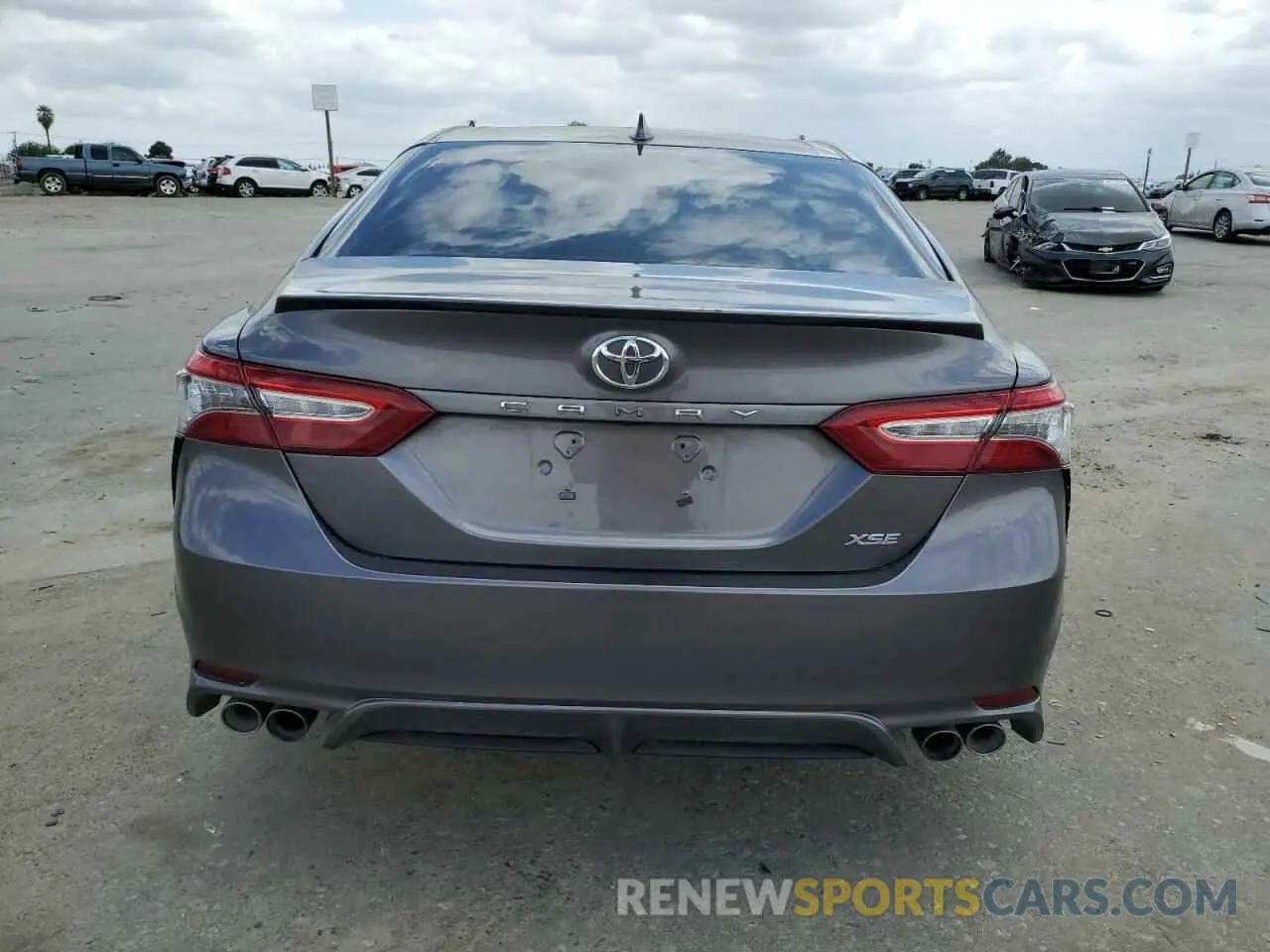 6 fotografías del automóvil dañado 4T1B61HK0KU828883 TOYOTA CAMRY 2019