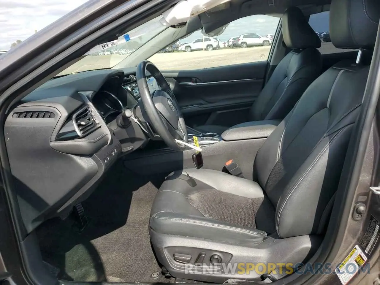 7 fotografías del automóvil dañado 4T1B61HK0KU828883 TOYOTA CAMRY 2019