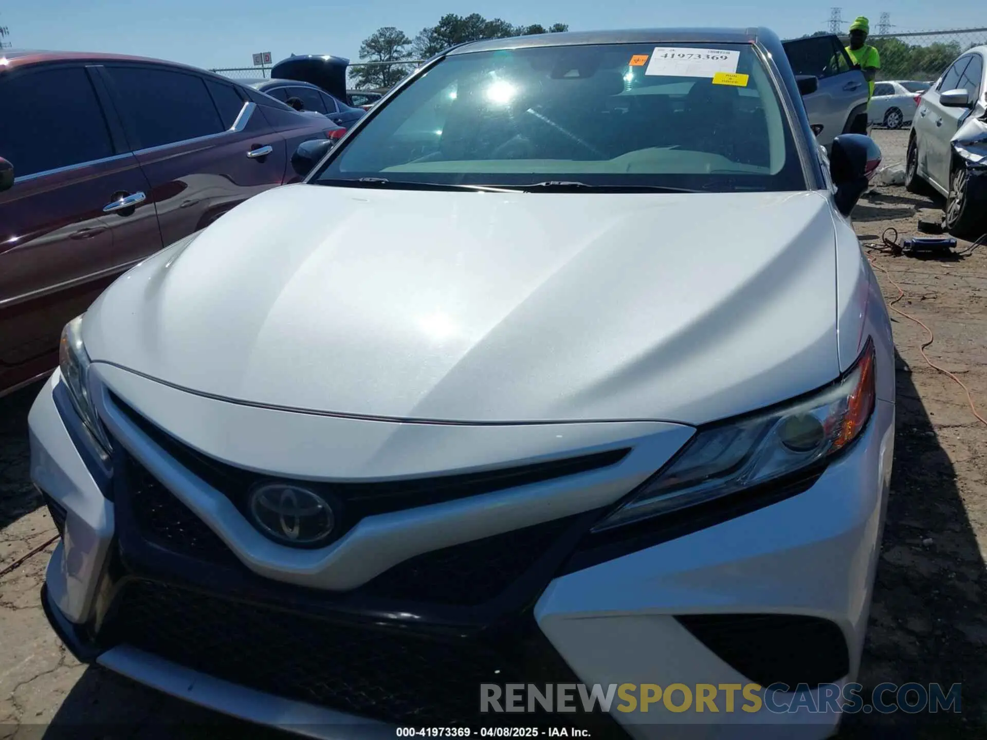 12 fotografías del automóvil dañado 4T1B61HK1KU219074 TOYOTA CAMRY 2019