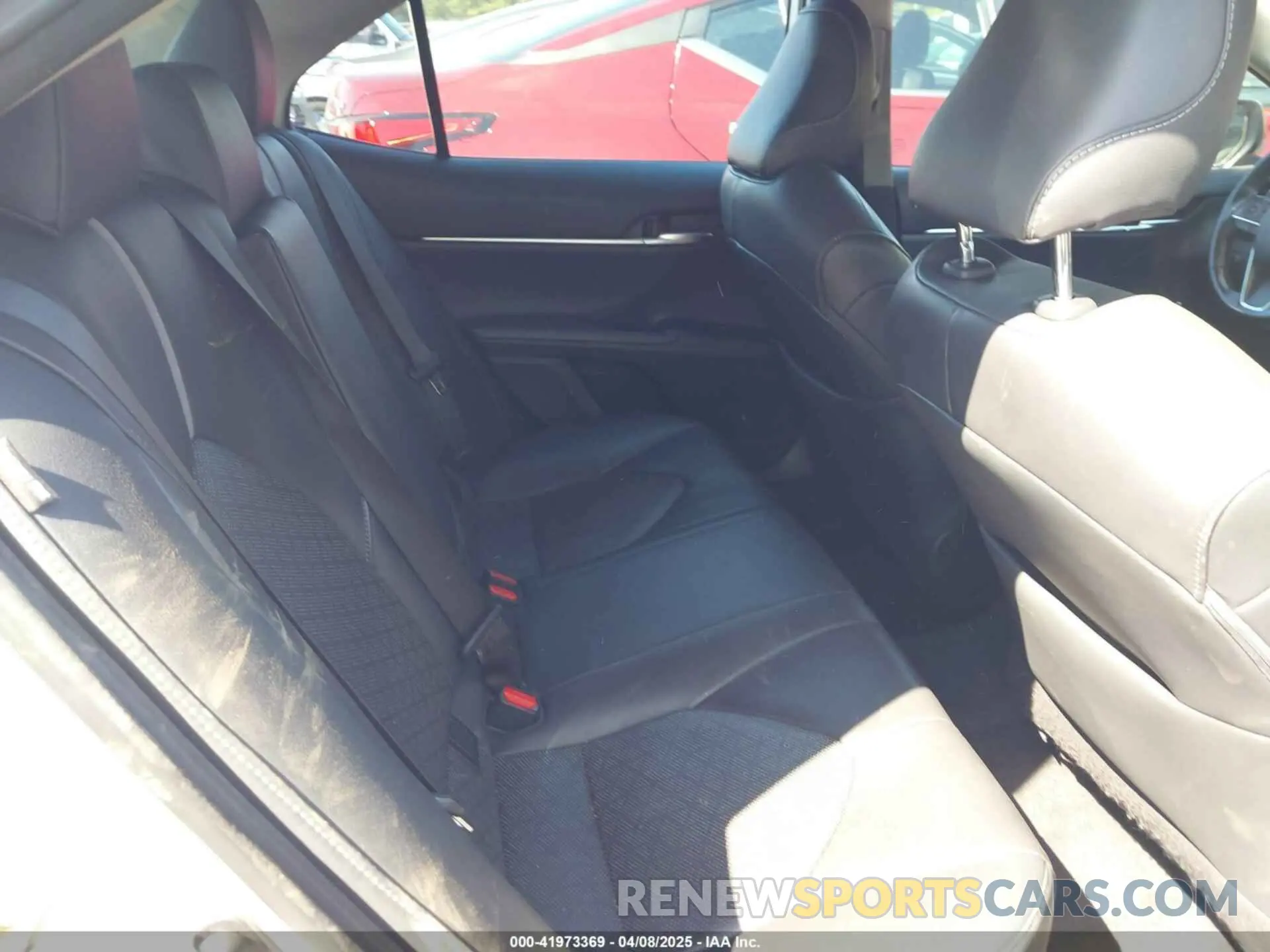 8 fotografías del automóvil dañado 4T1B61HK1KU219074 TOYOTA CAMRY 2019