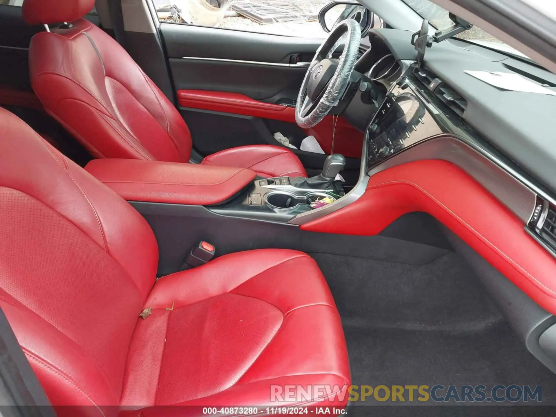 5 fotografías del automóvil dañado 4T1B61HK1KU235808 TOYOTA CAMRY 2019