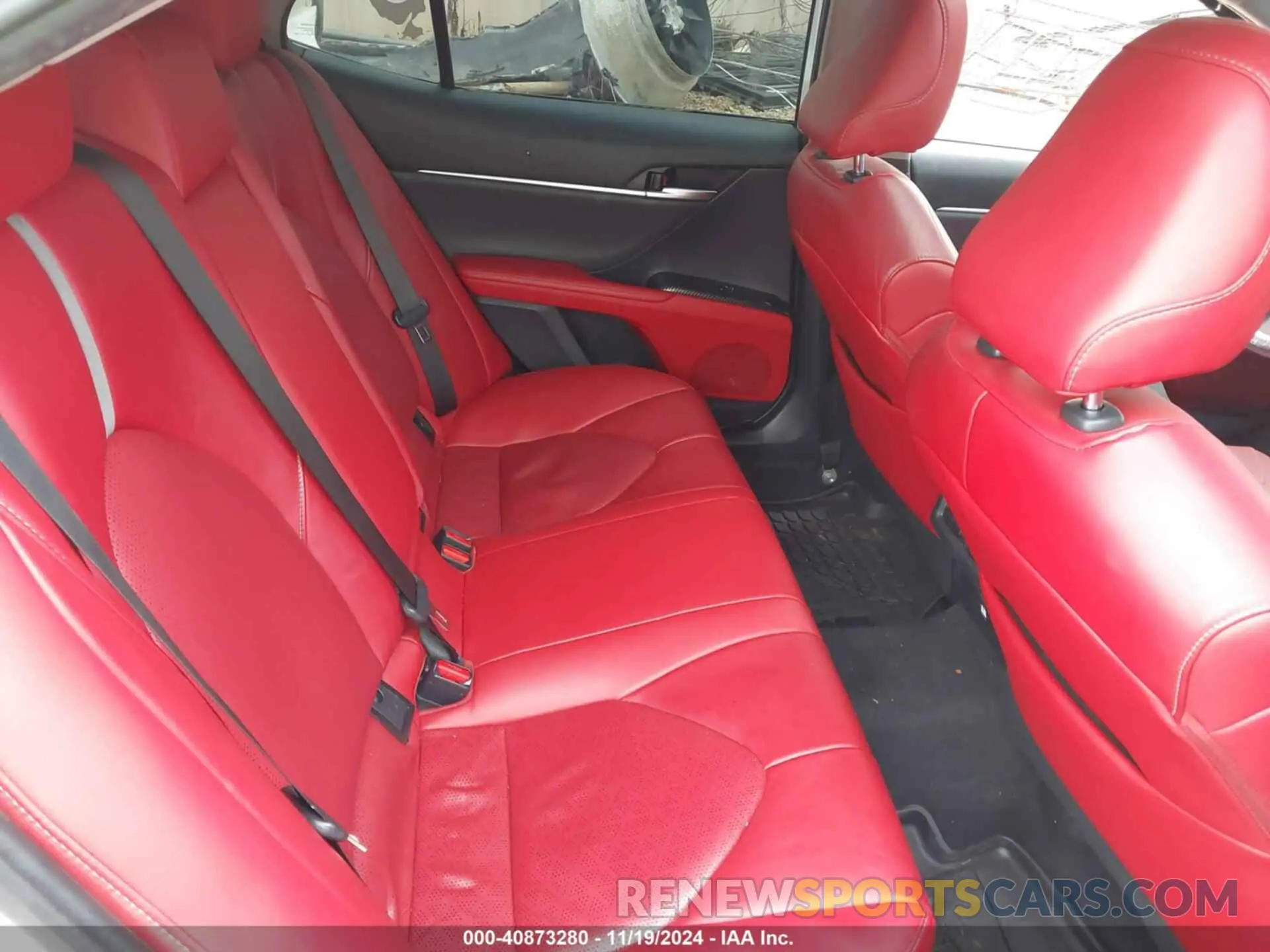 8 fotografías del automóvil dañado 4T1B61HK1KU235808 TOYOTA CAMRY 2019