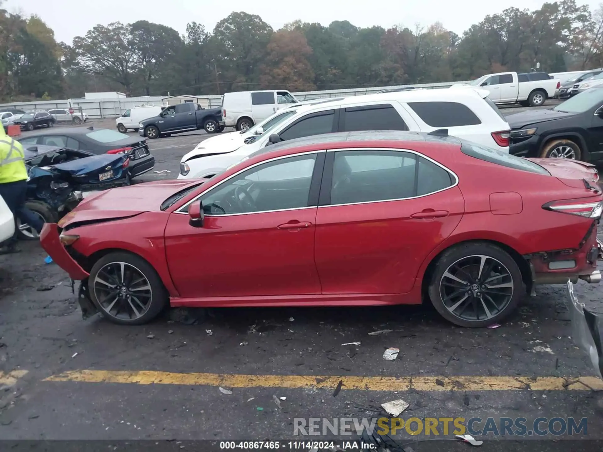 14 fotografías del automóvil dañado 4T1B61HK1KU286905 TOYOTA CAMRY 2019