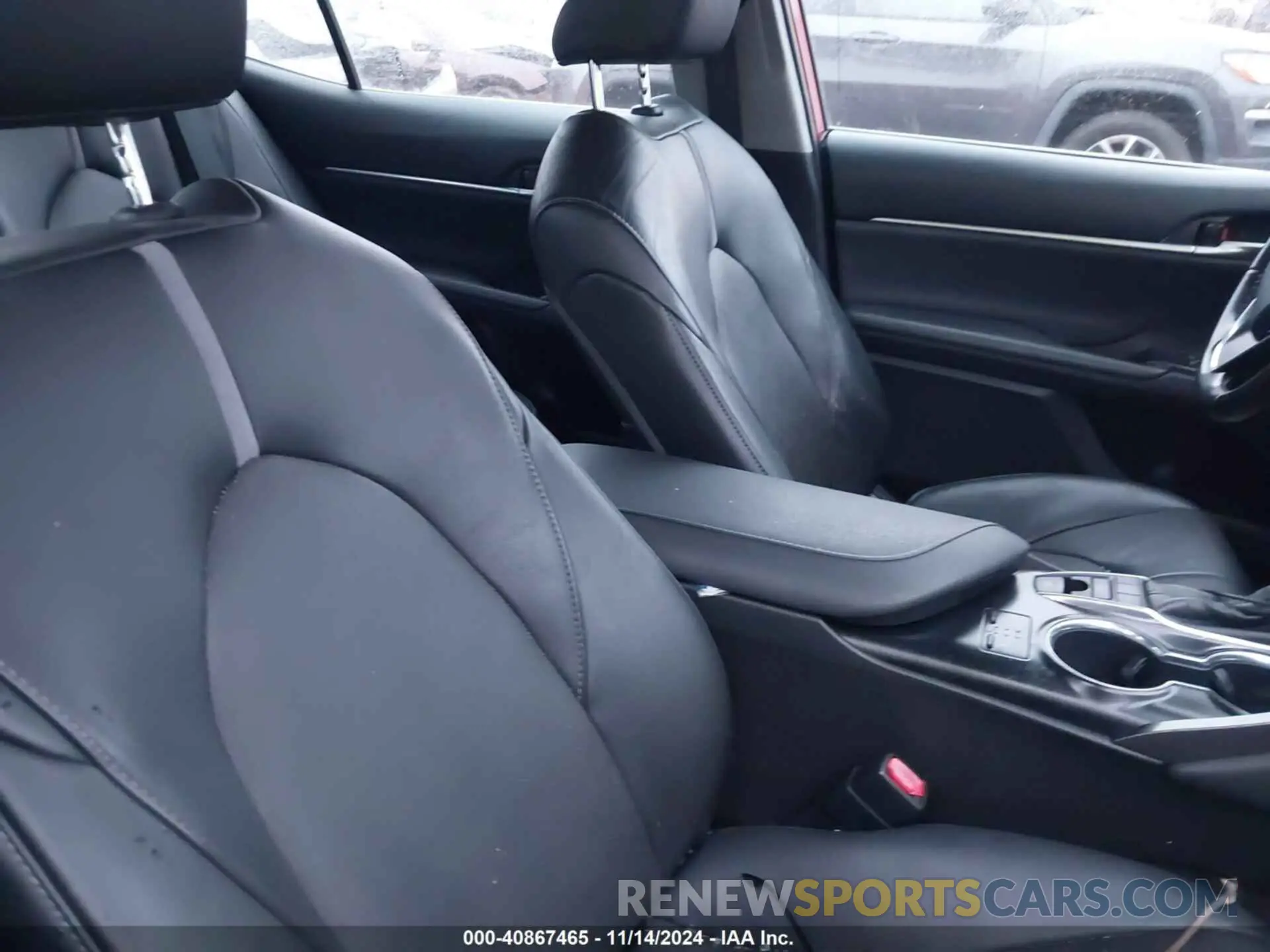 5 fotografías del automóvil dañado 4T1B61HK1KU286905 TOYOTA CAMRY 2019