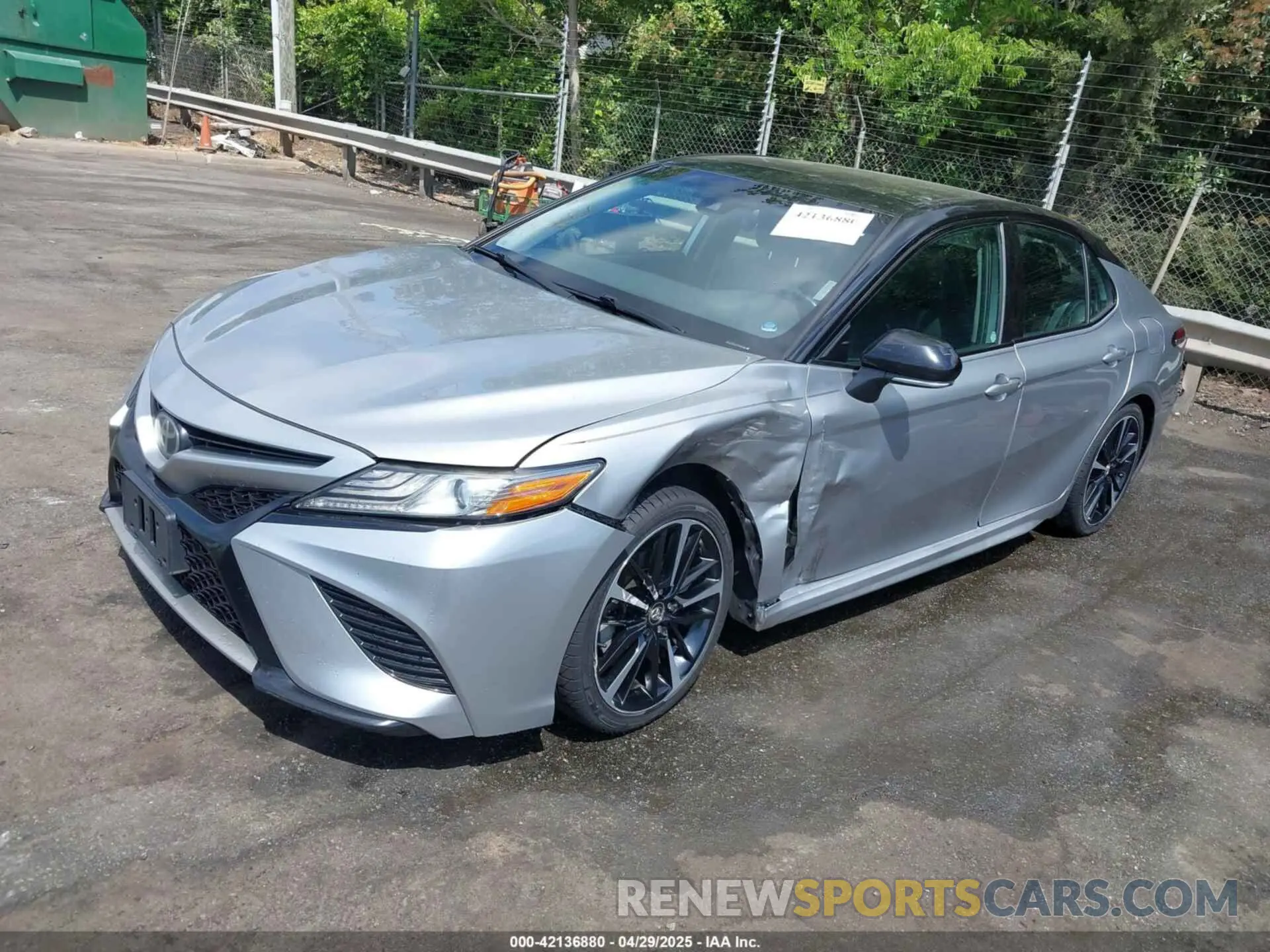 2 fotografías del automóvil dañado 4T1B61HK1KU292185 TOYOTA CAMRY 2019