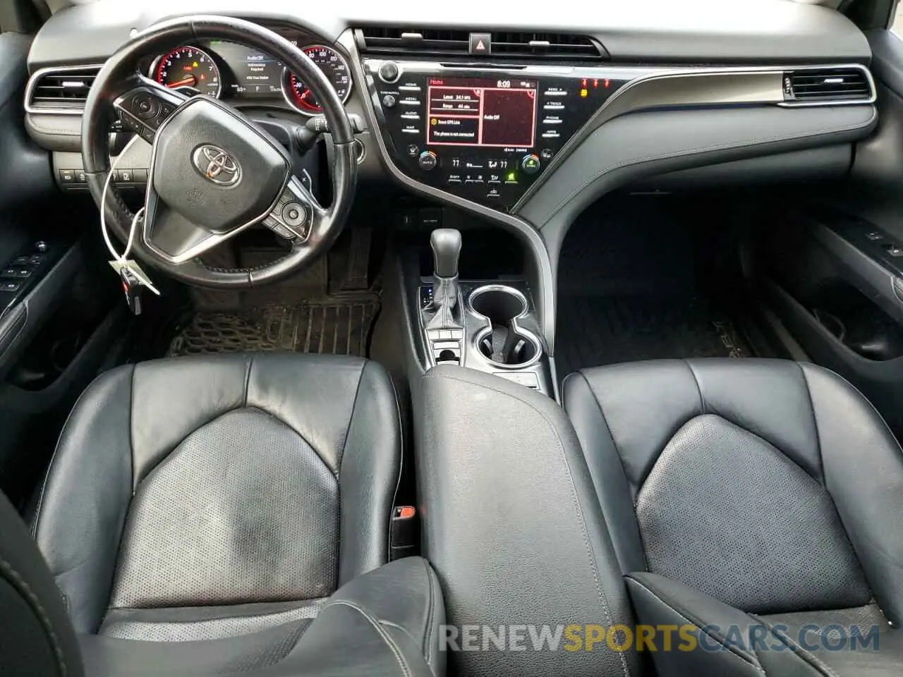 8 fotografías del automóvil dañado 4T1B61HK1KU704184 TOYOTA CAMRY 2019