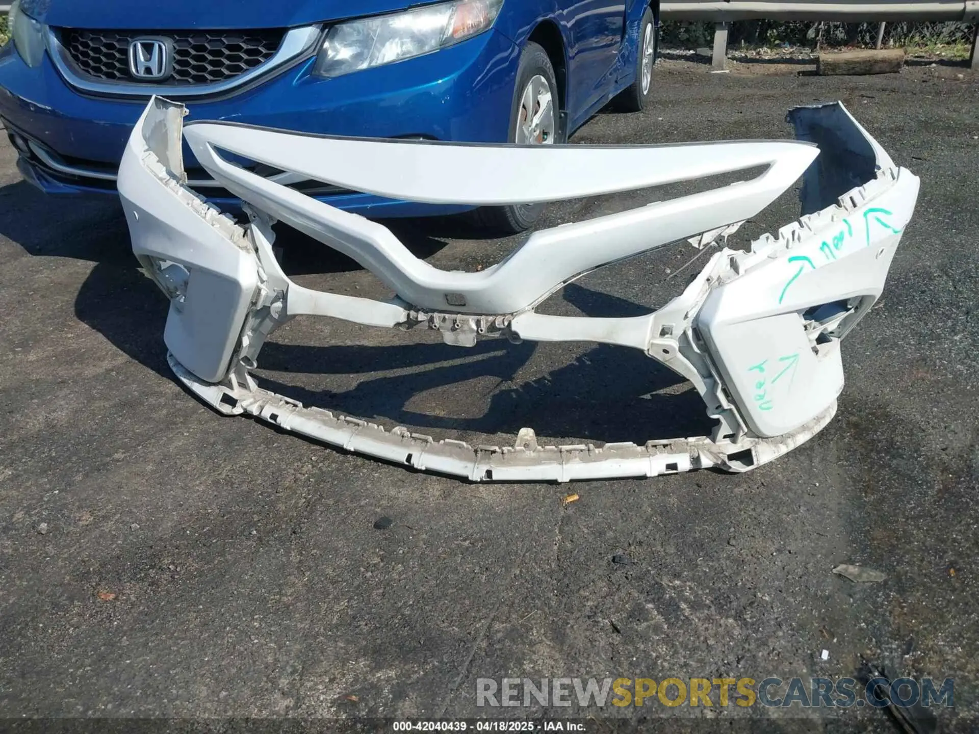 12 fotografías del automóvil dañado 4T1B61HK1KU715508 TOYOTA CAMRY 2019