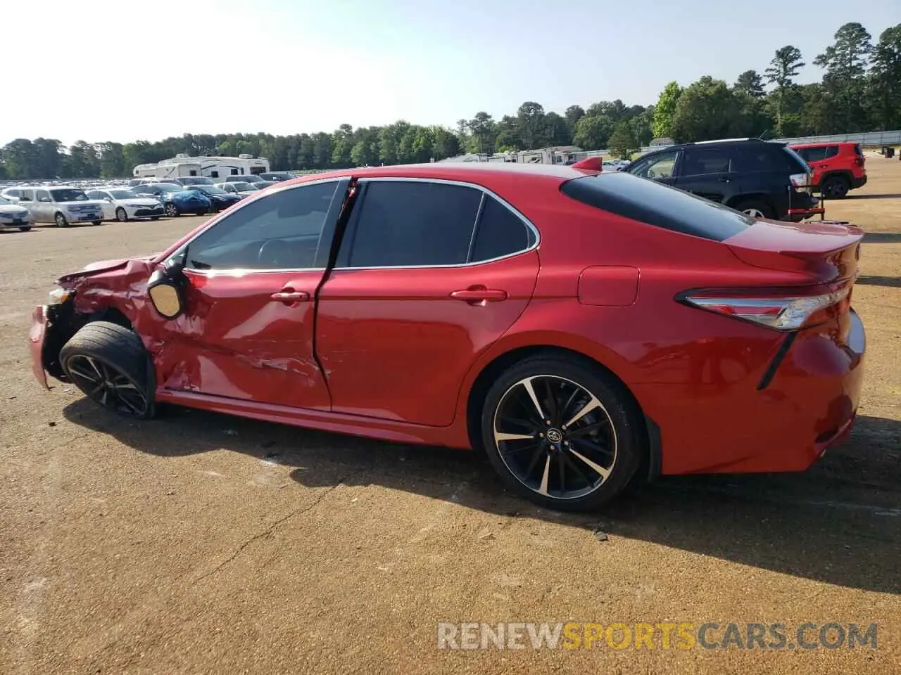 2 fotografías del automóvil dañado 4T1B61HK2KU169527 TOYOTA CAMRY 2019