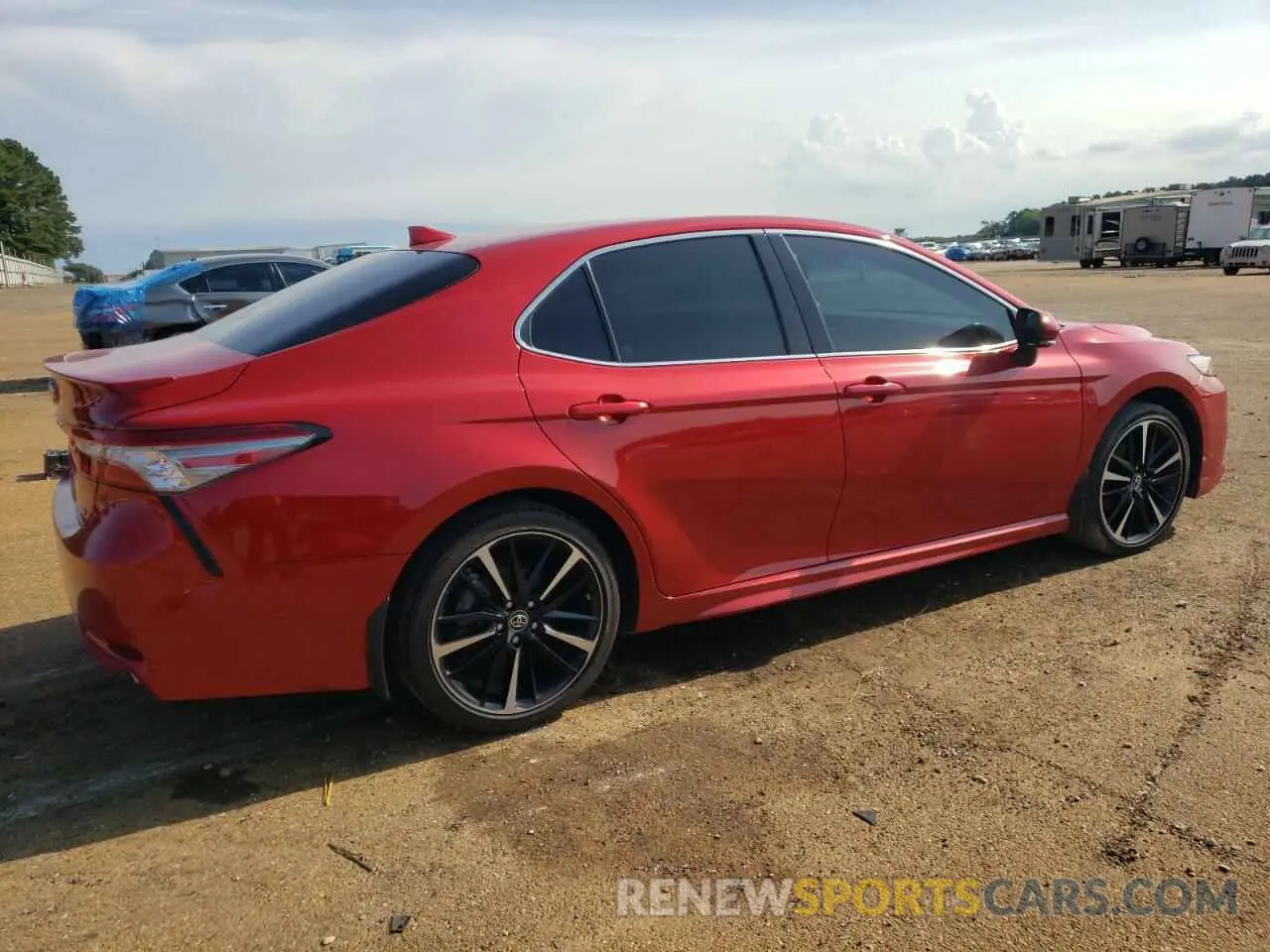 3 fotografías del automóvil dañado 4T1B61HK2KU169527 TOYOTA CAMRY 2019